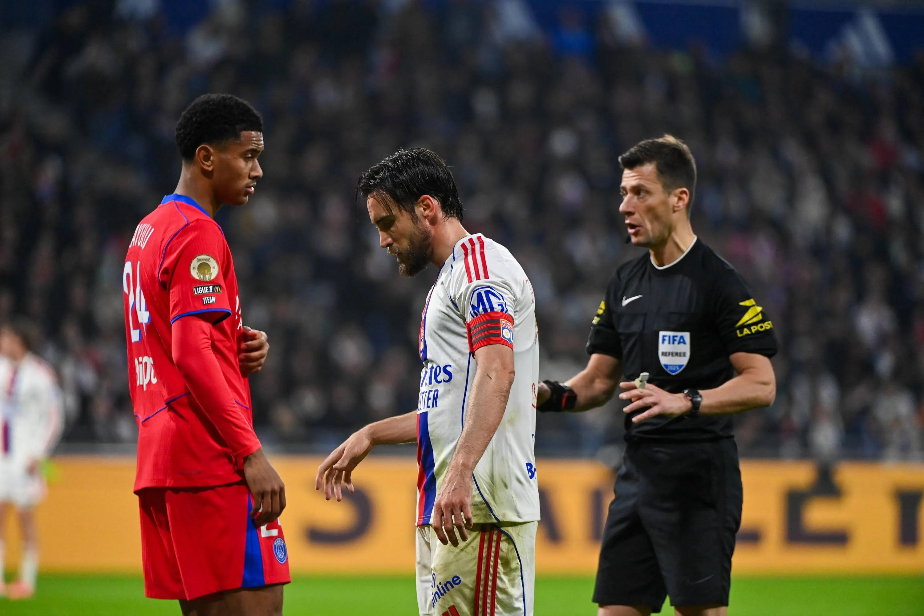 OL-PSG : La chaîne Ligue 1+ a censuré la caméra de l'arbitre