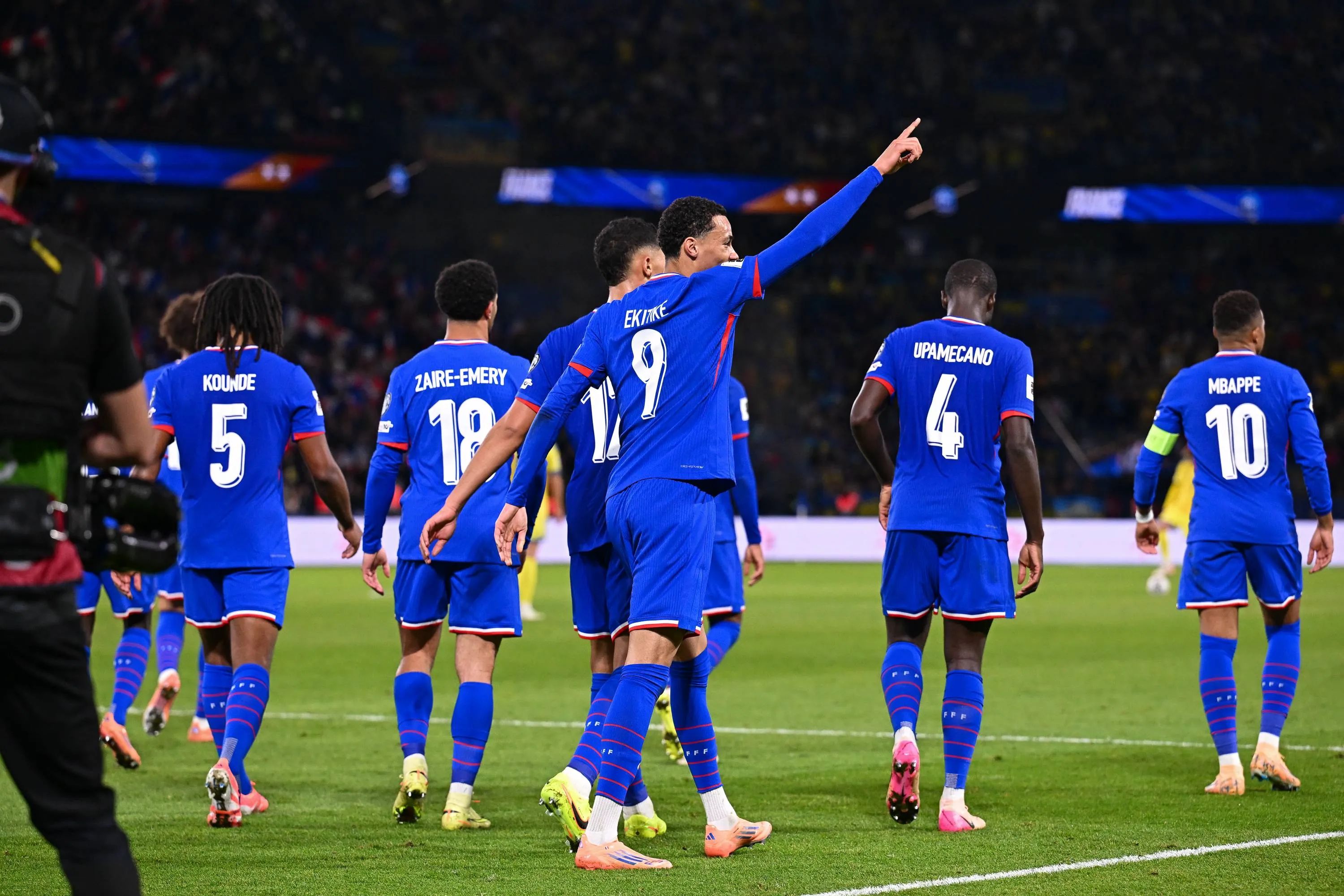 ICONSPORT_277063_0343