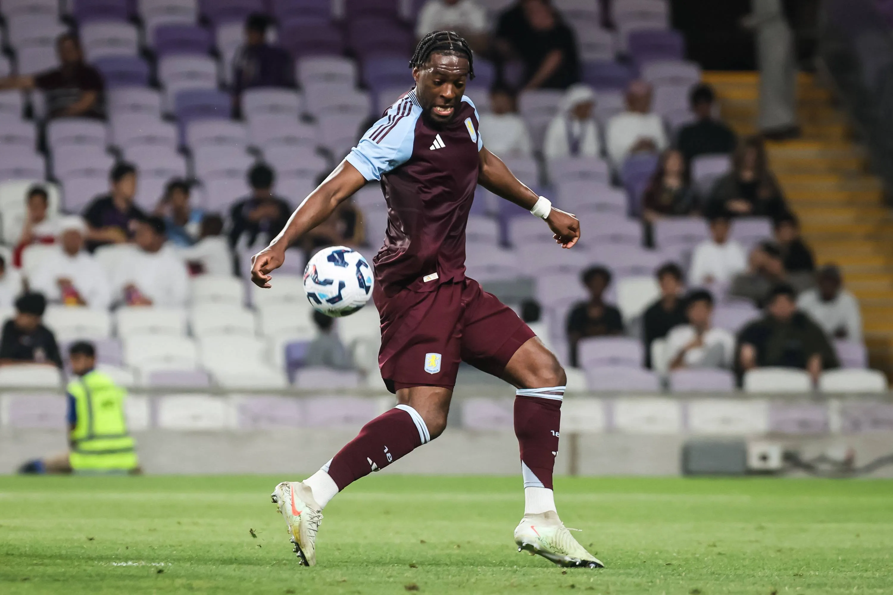 ICONSPORT_255583_0054