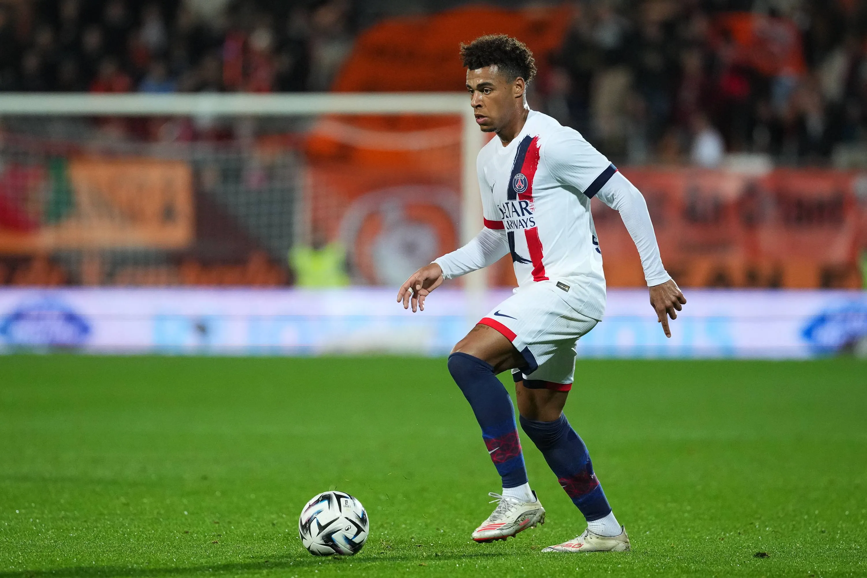 Le PSG fait un choix choquant avec Désiré Doué