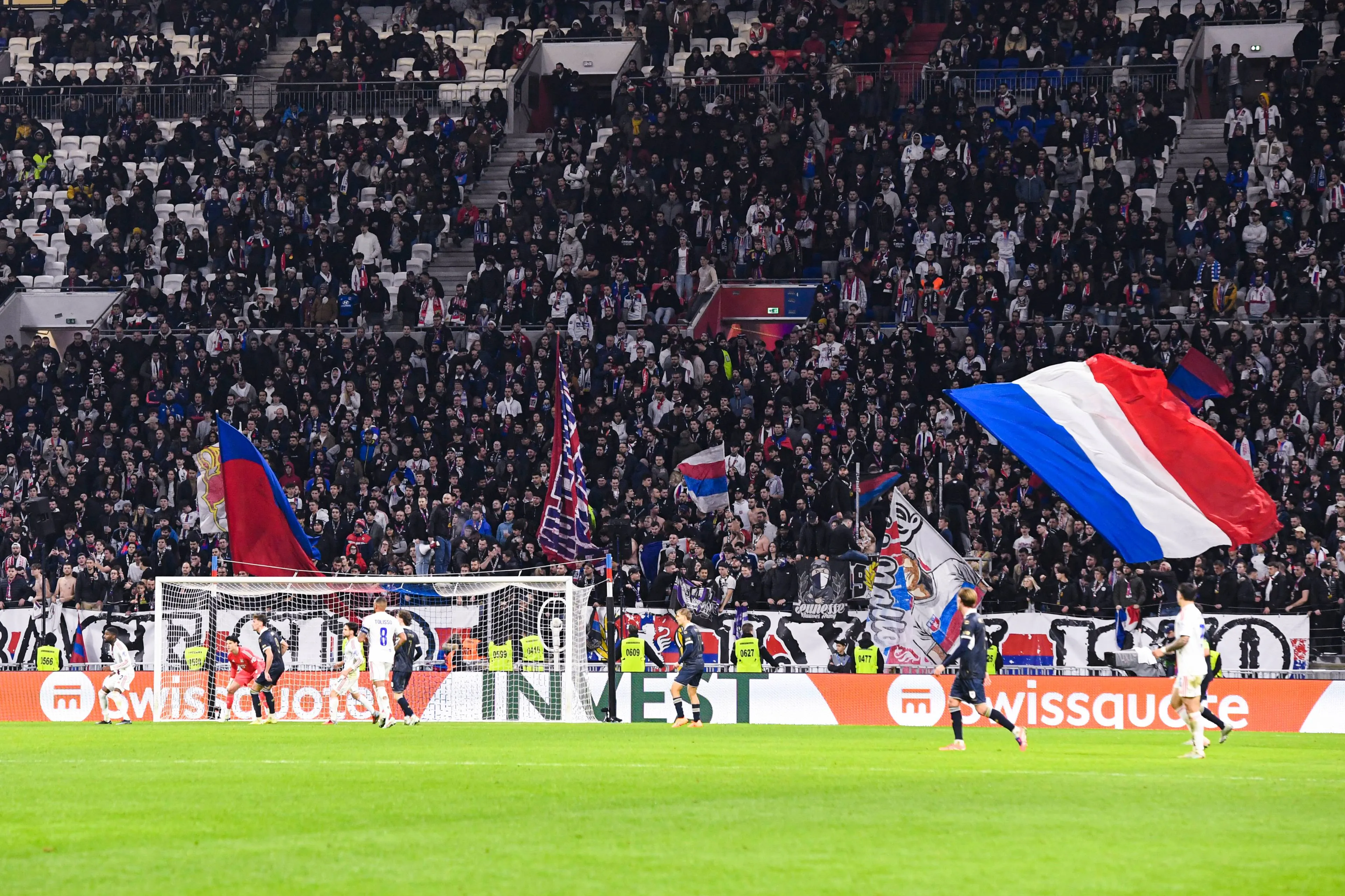 ICONSPORT_279667_0087