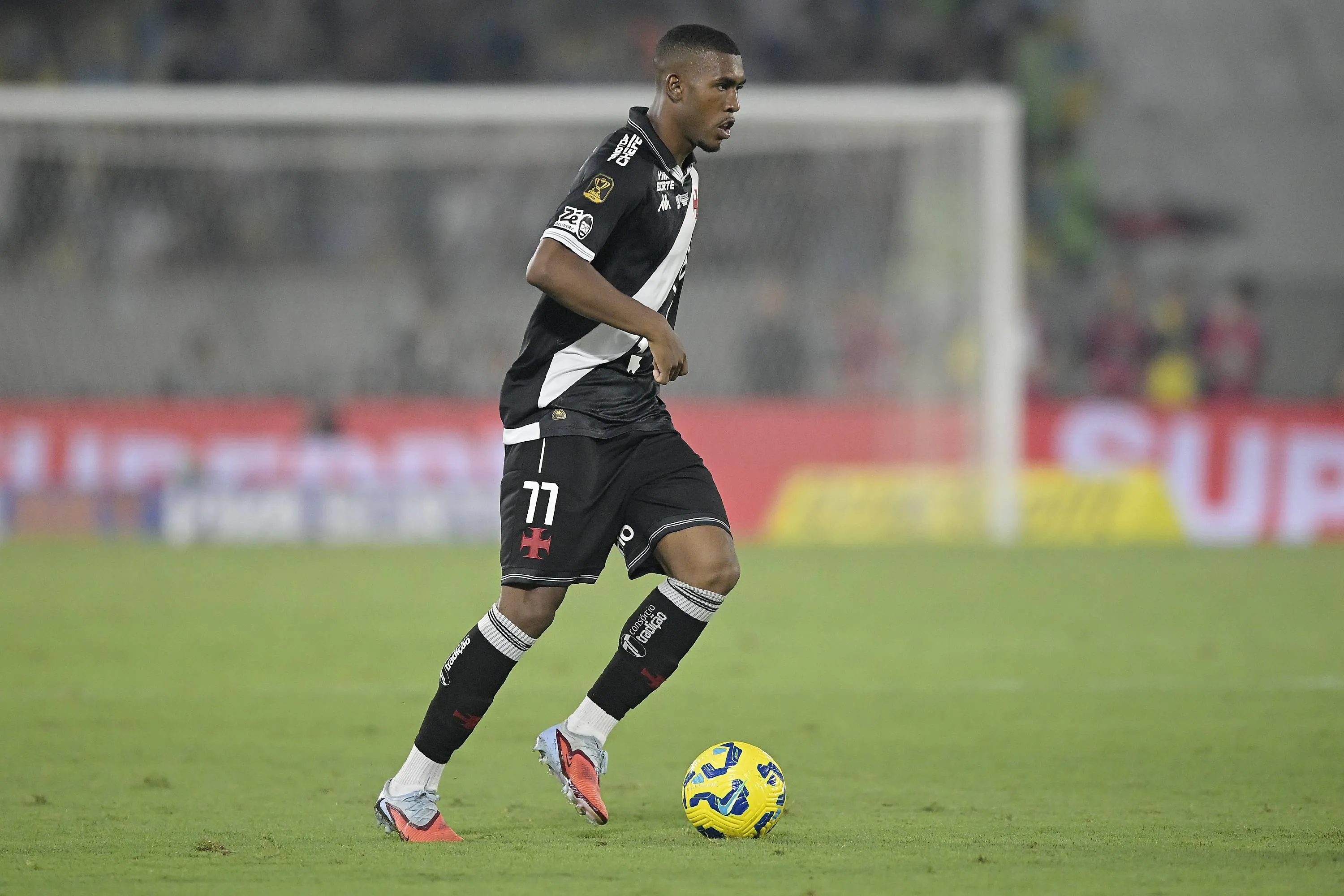 ICONSPORT_280587_0108