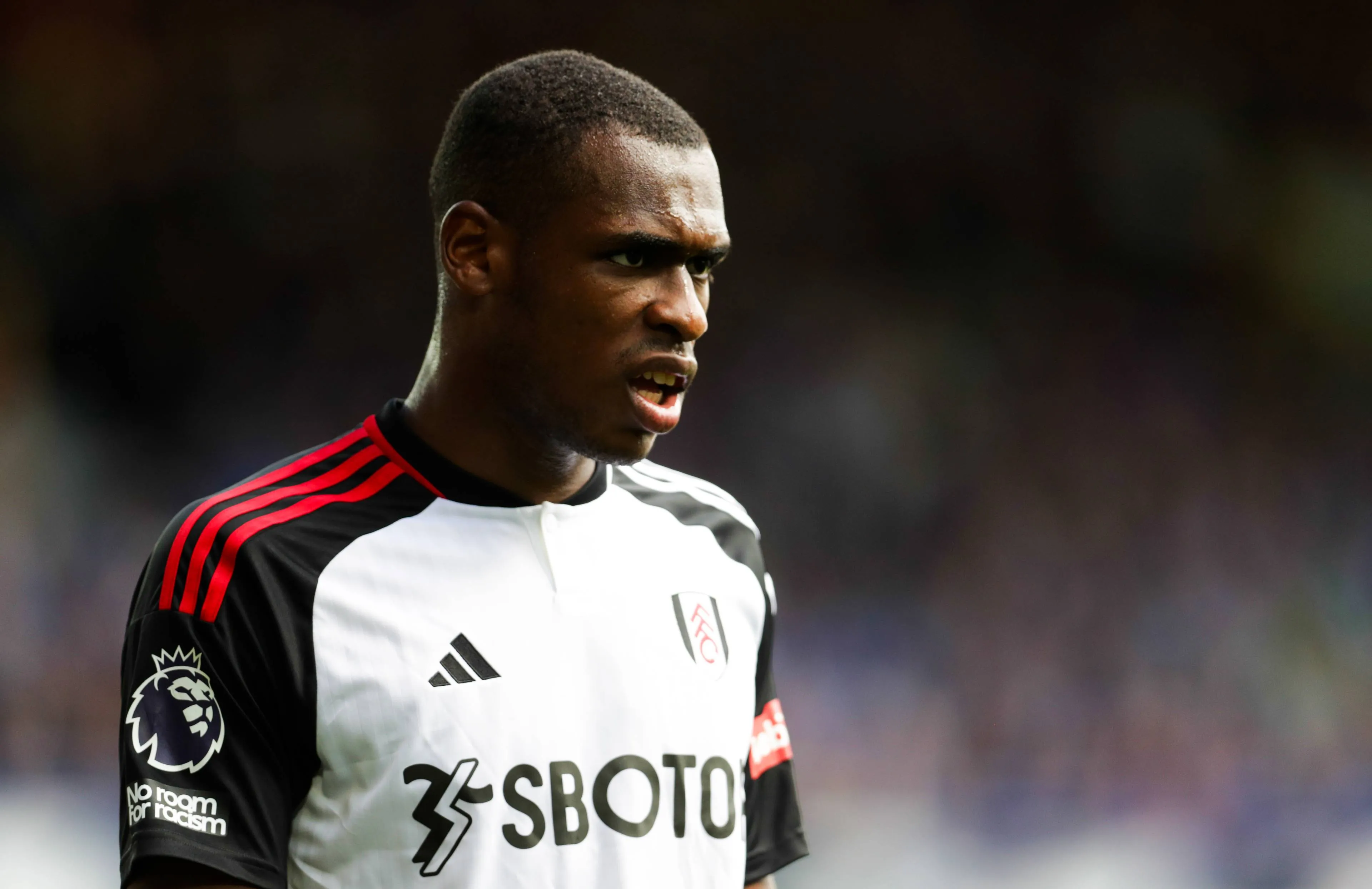 ICONSPORT_177728_0100