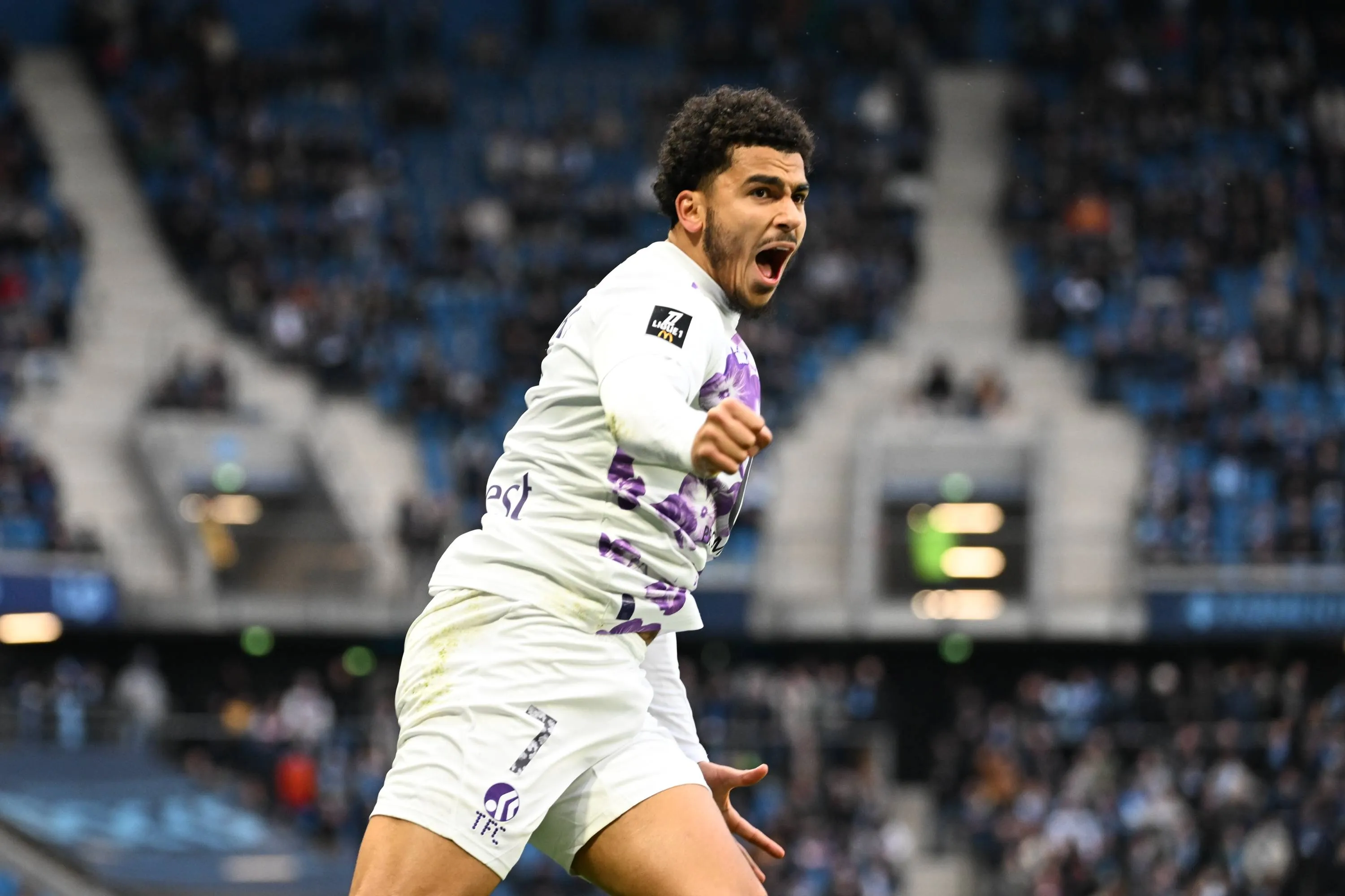 ICONSPORT_253075_0120