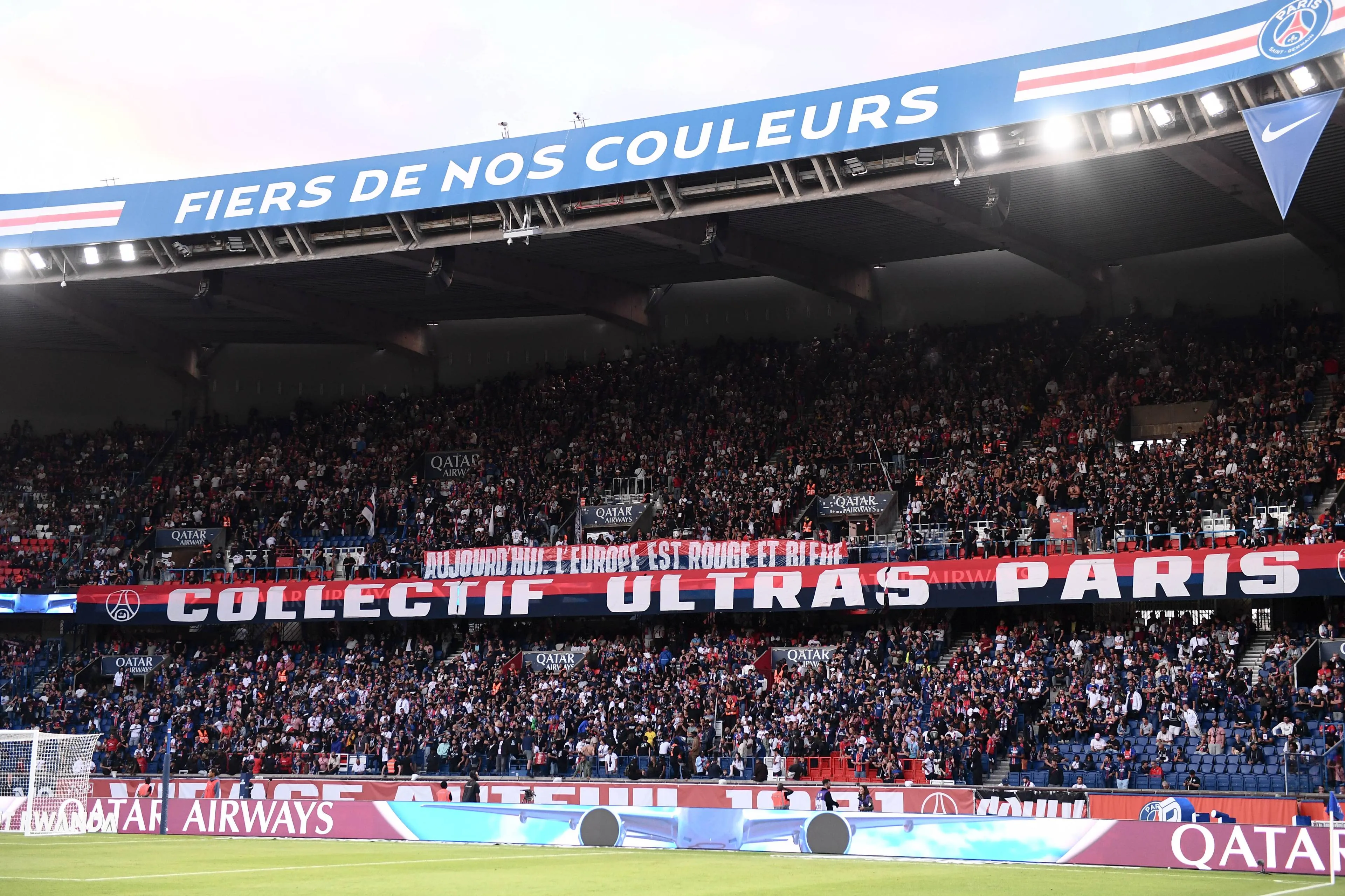 ICONSPORT_267396_0551