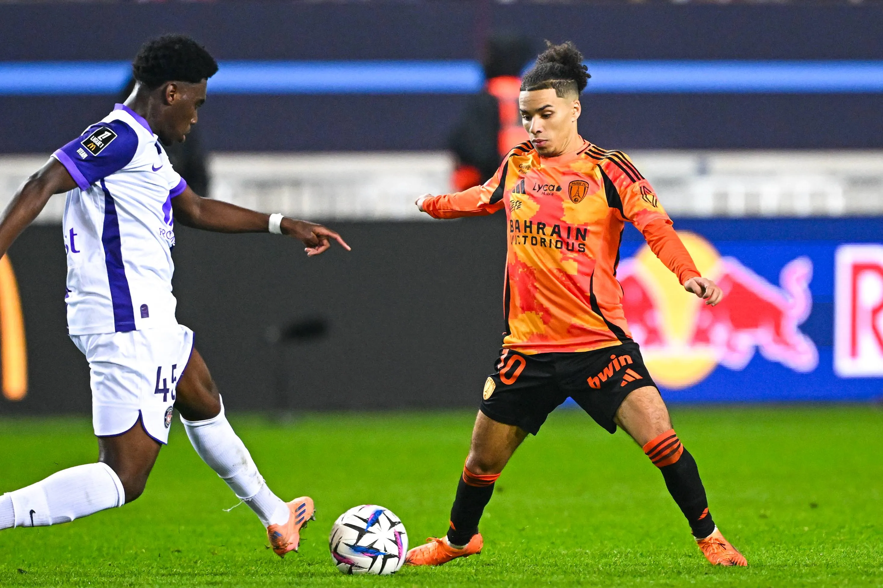 ICONSPORT_279860_0211