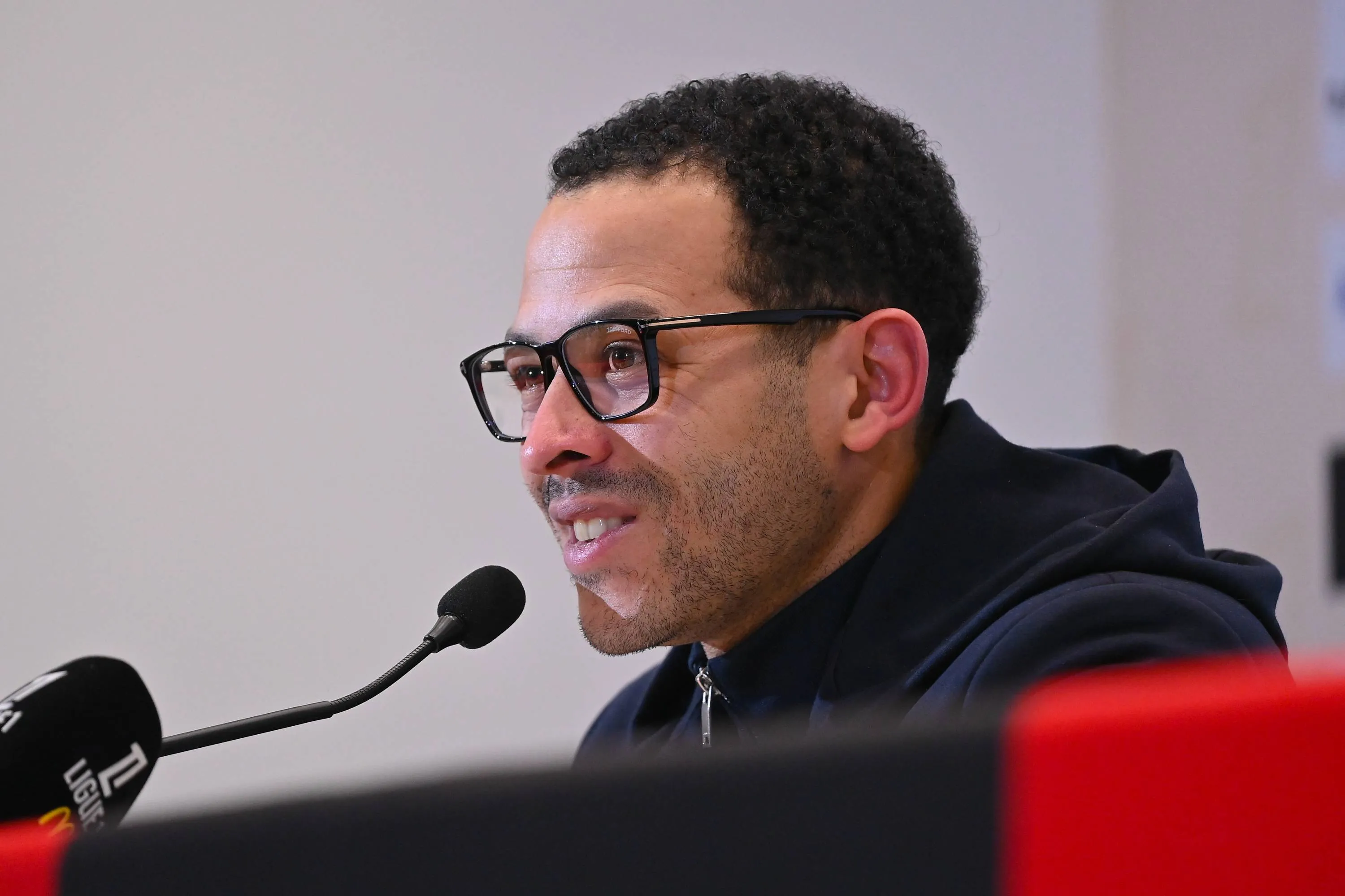 ICONSPORT_281203_0166