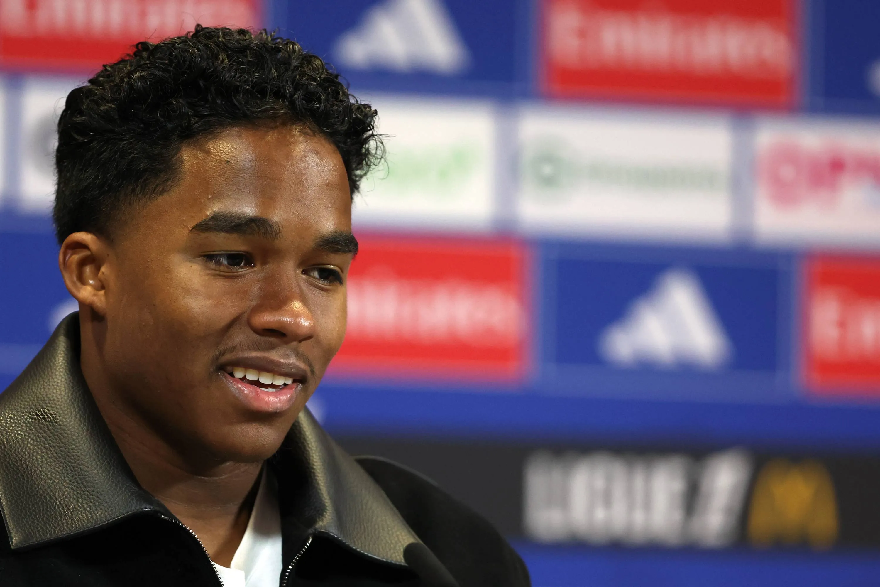 ICONSPORT_281400_0041