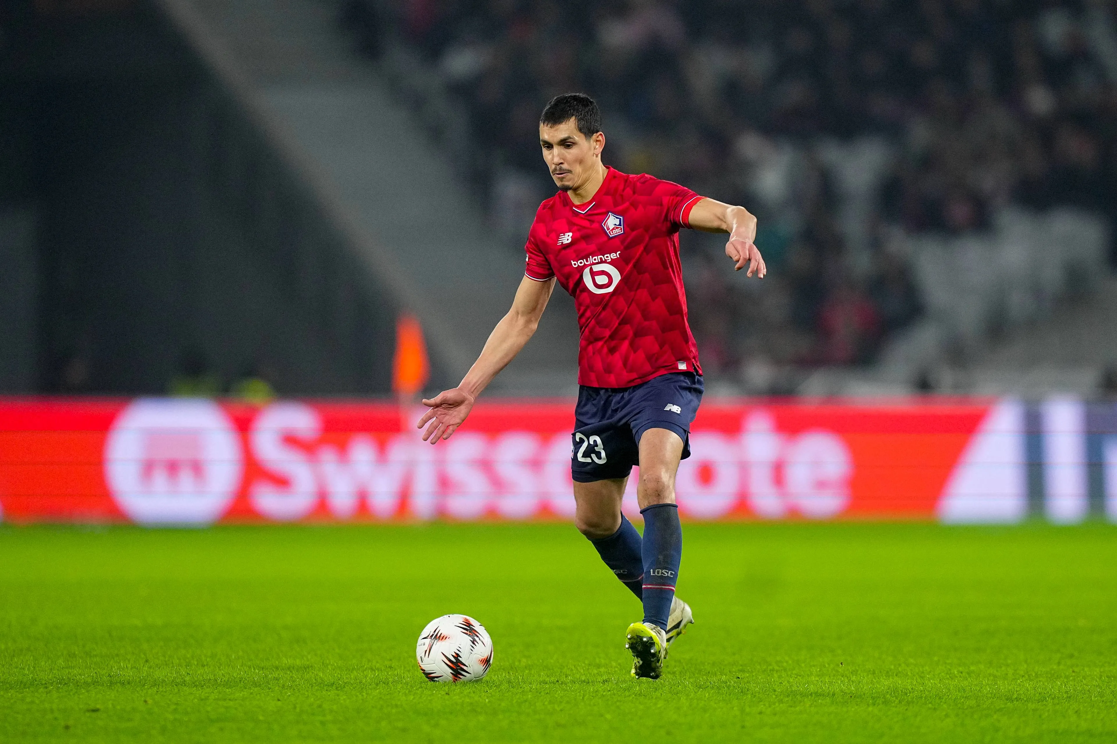 ICONSPORT_283678_0131