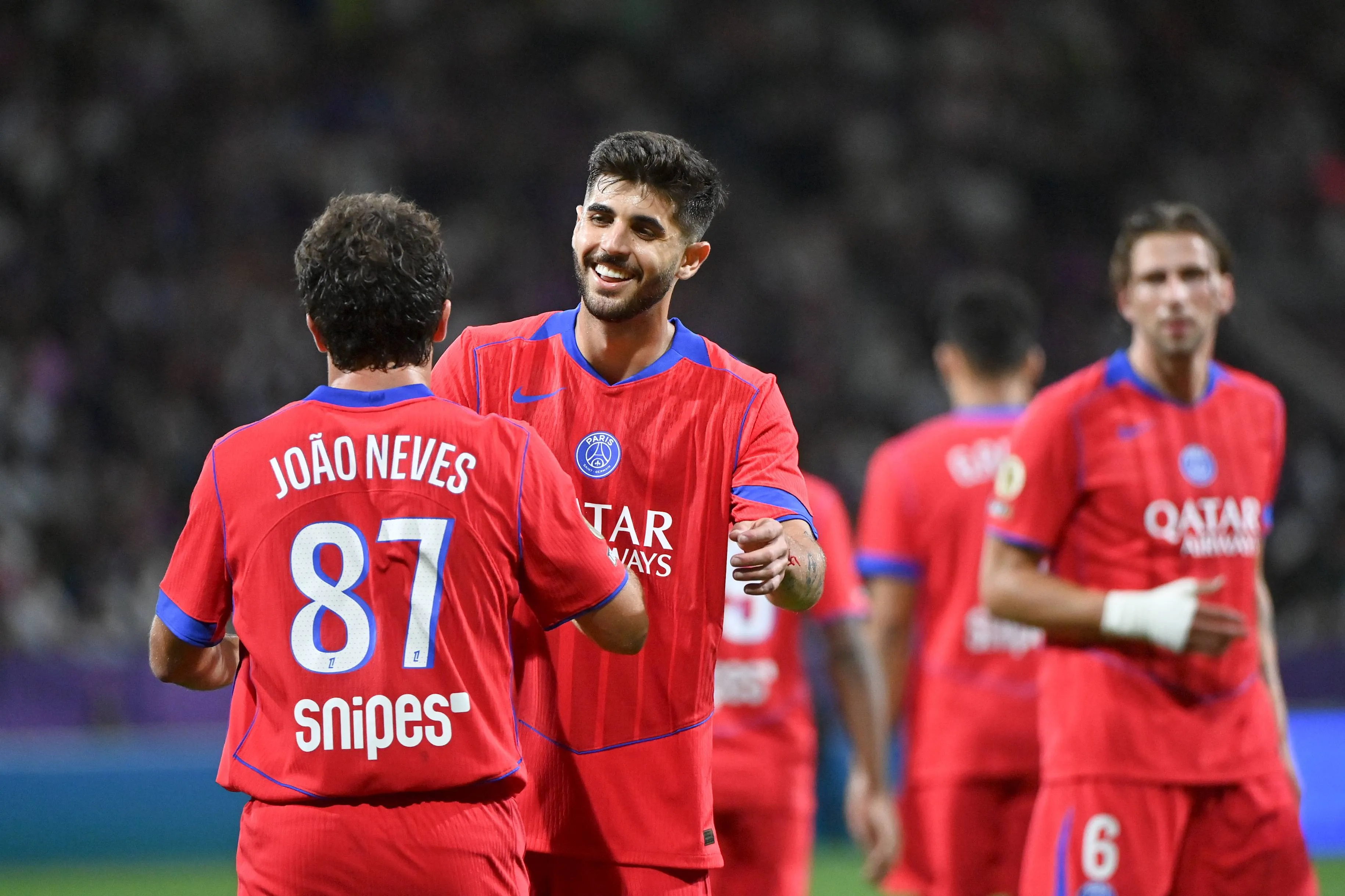 ICONSPORT_268468_0153