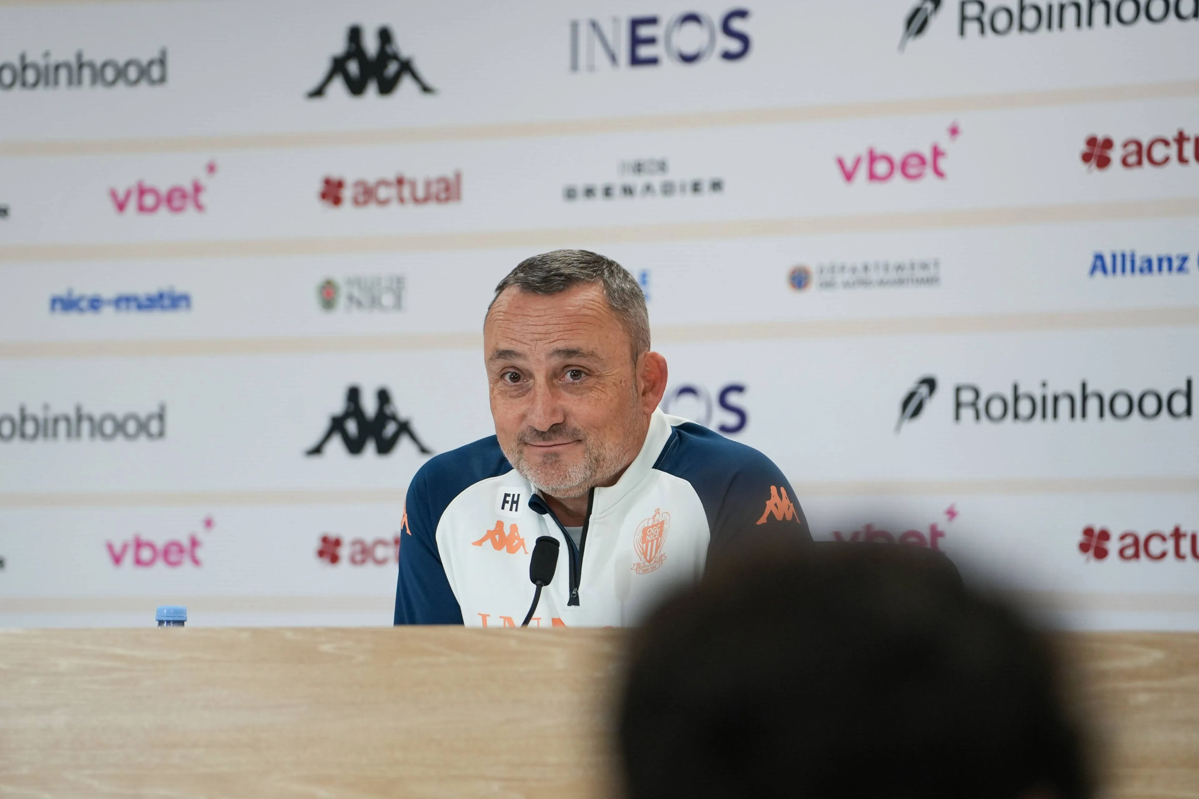 ICONSPORT_280340_0002