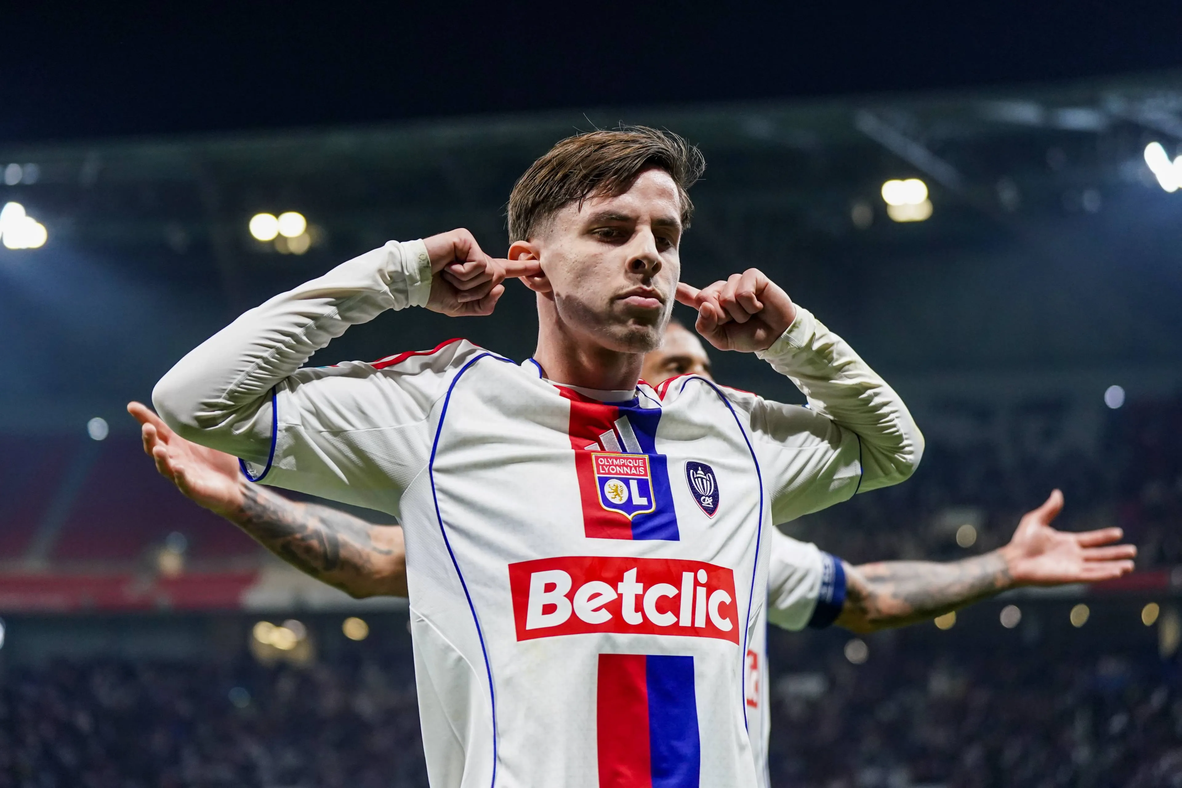 ICONSPORT_361060_0407