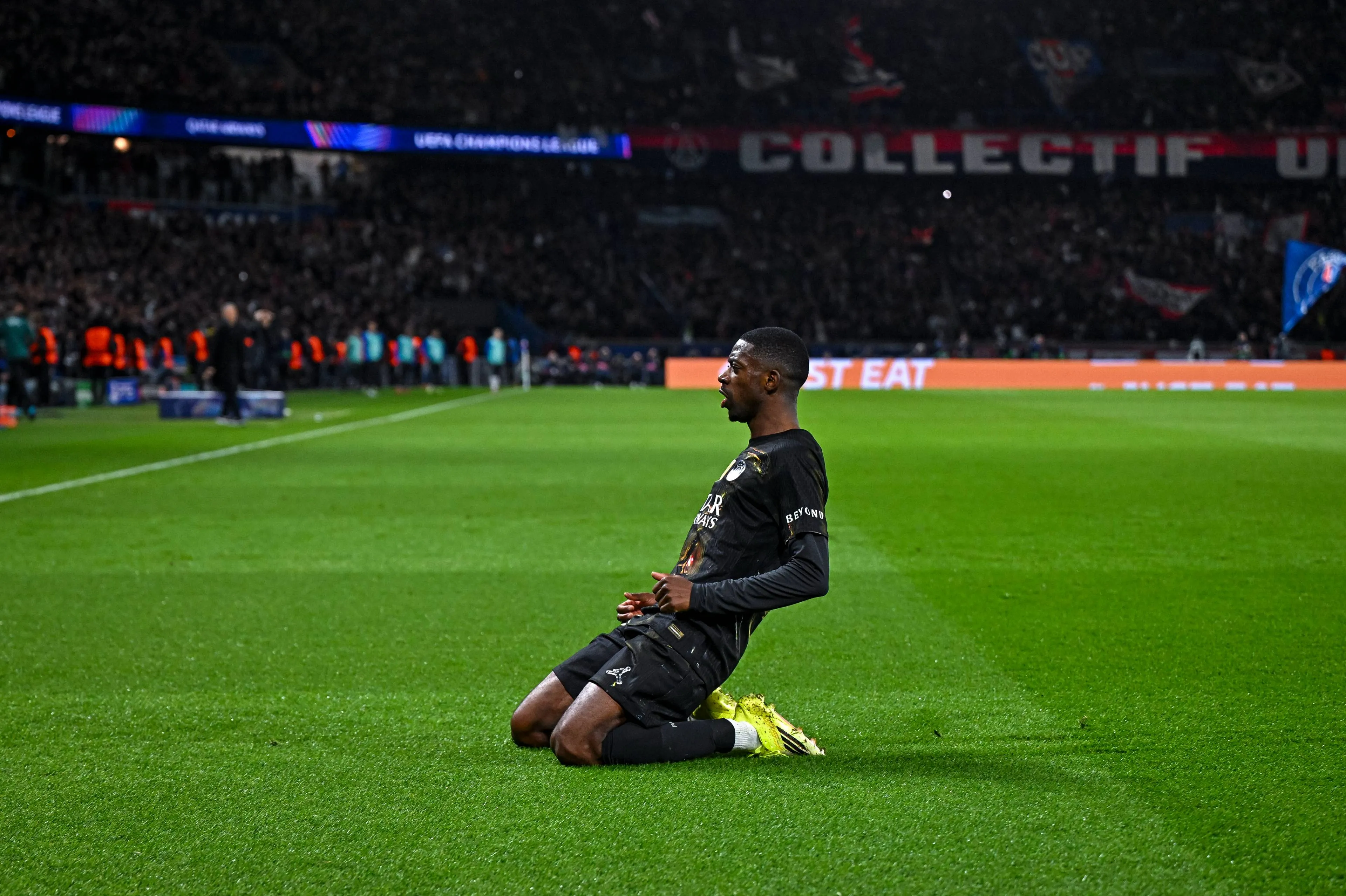 ICONSPORT_361644_0811