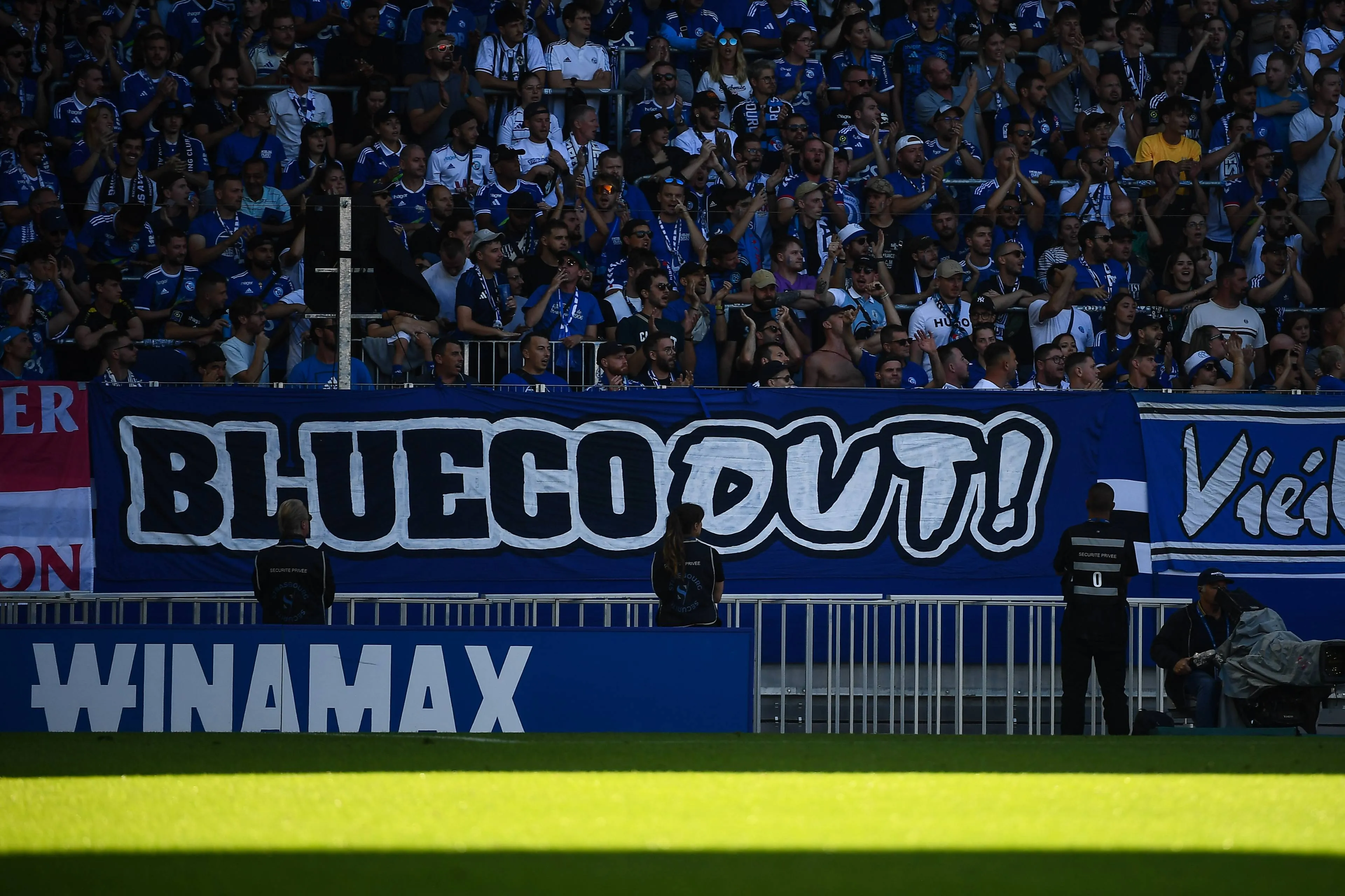 ICONSPORT_267662_0093