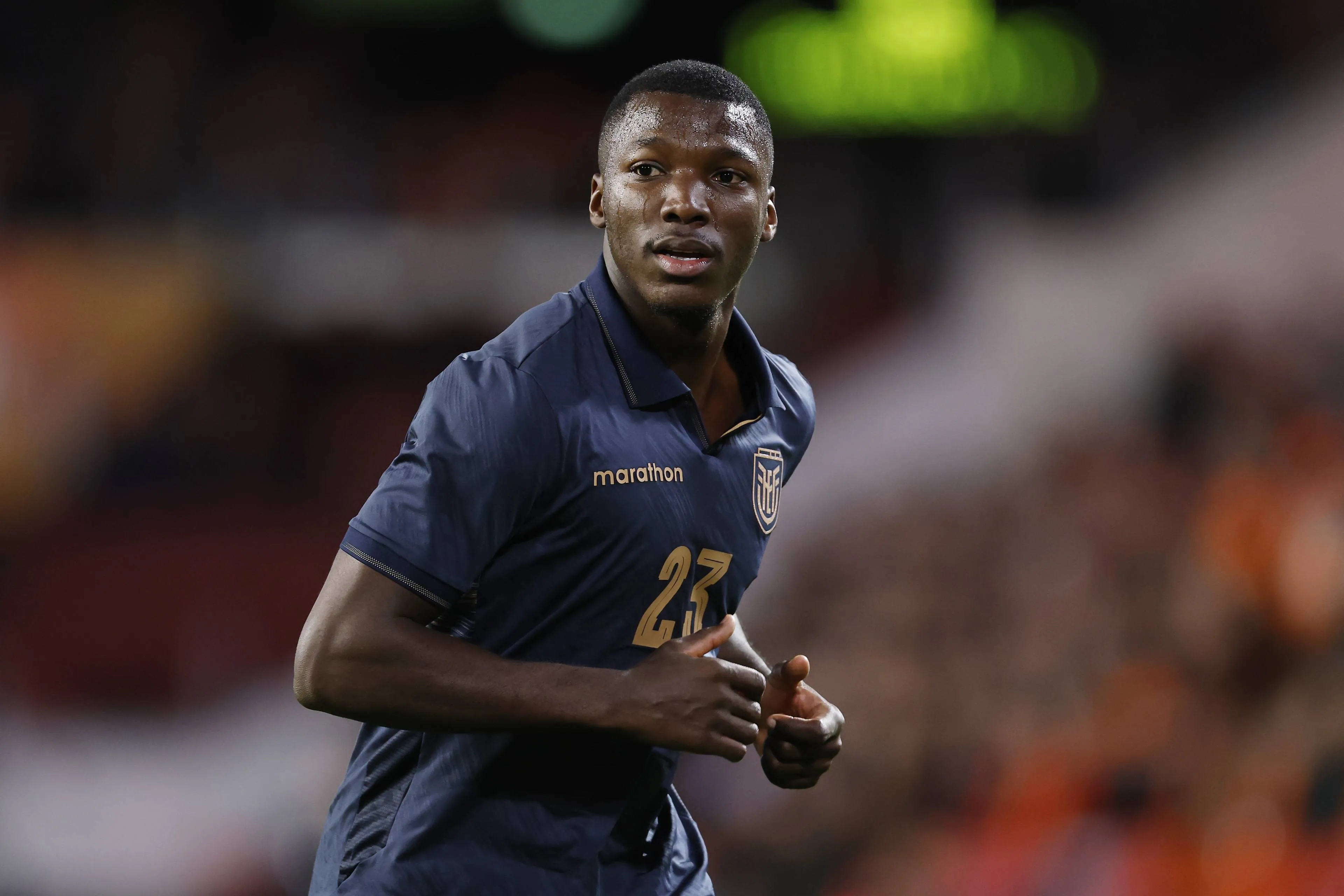 ICONSPORT_363291_0121