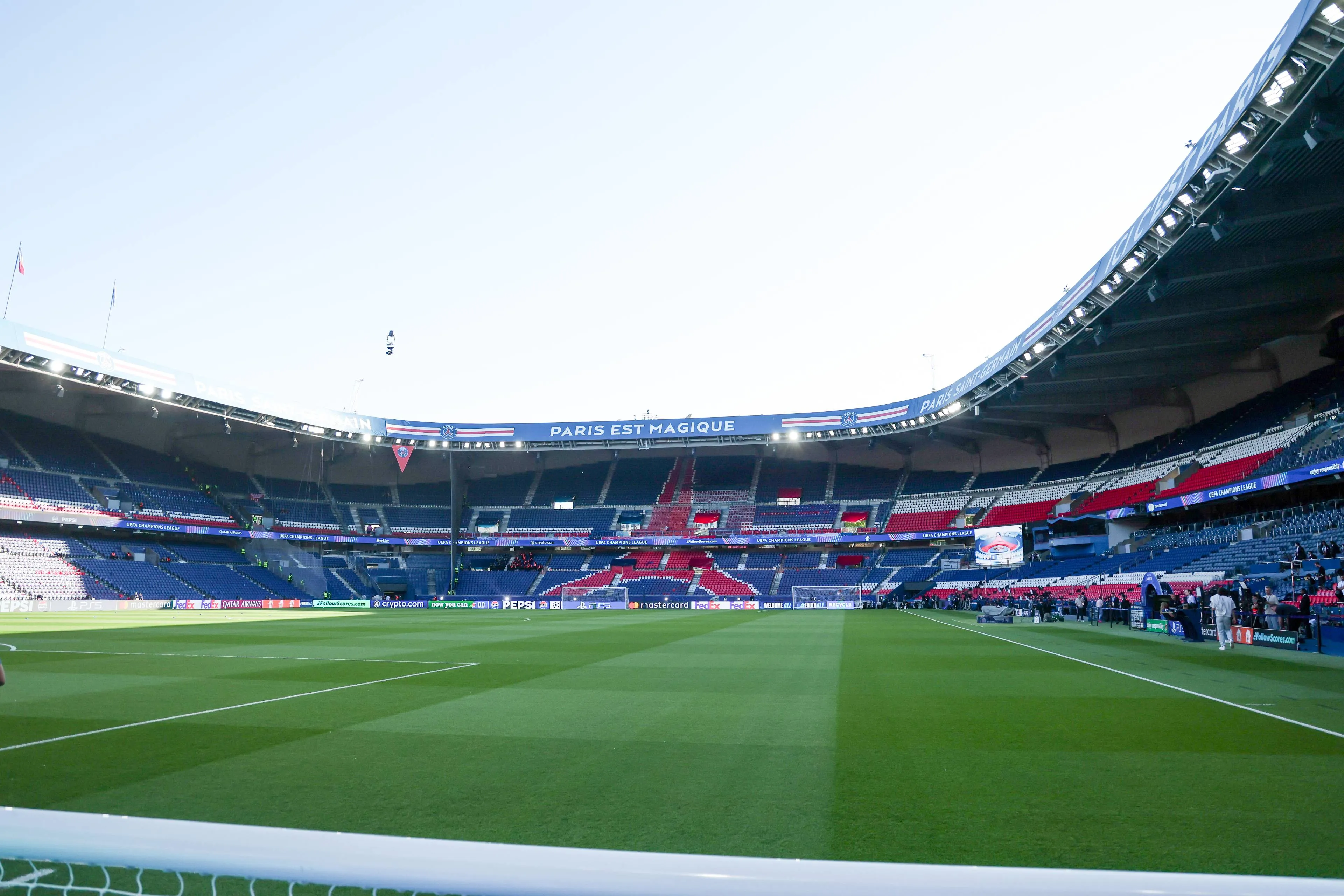 ICONSPORT_363888_0004