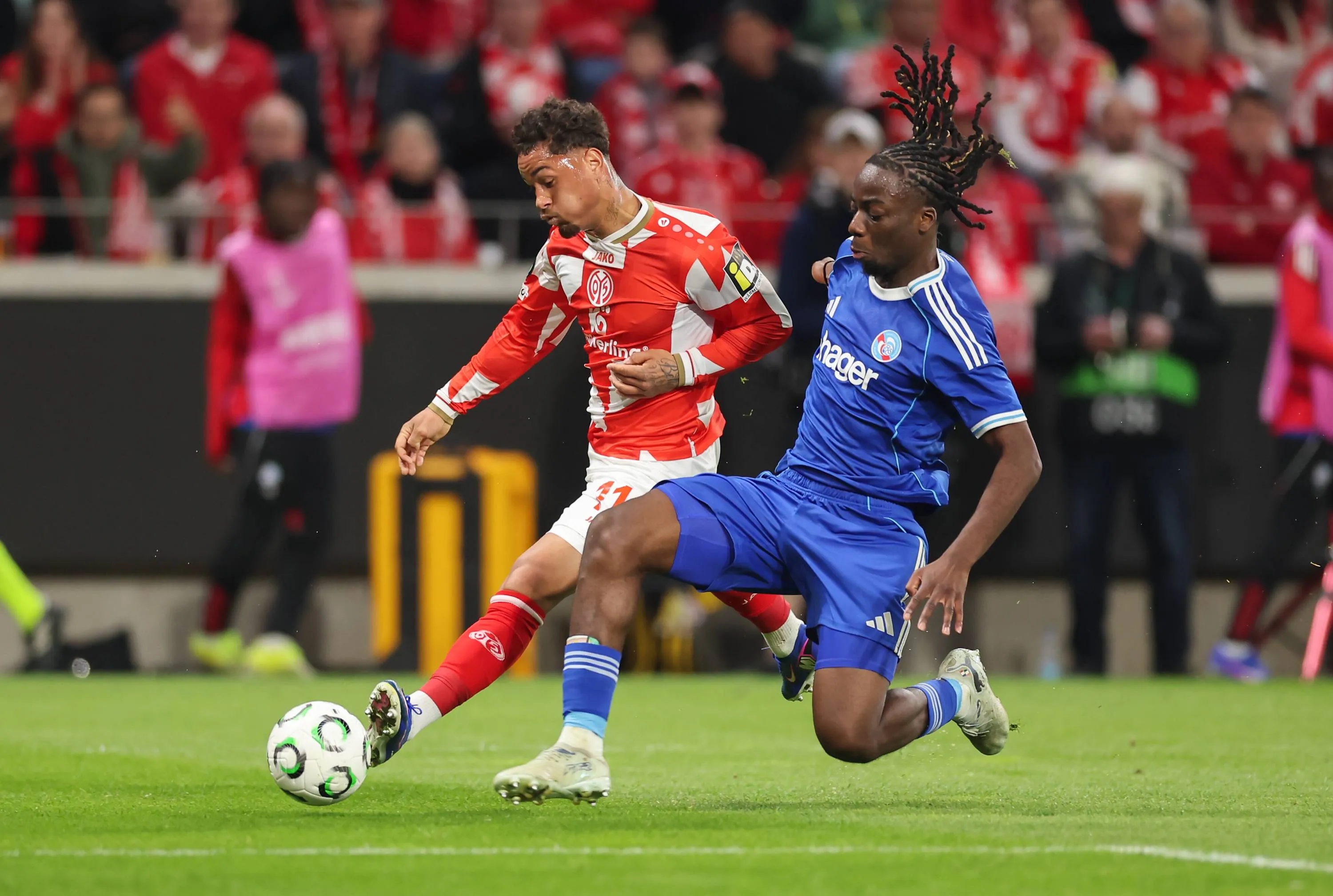 ICONSPORT_363945_0203