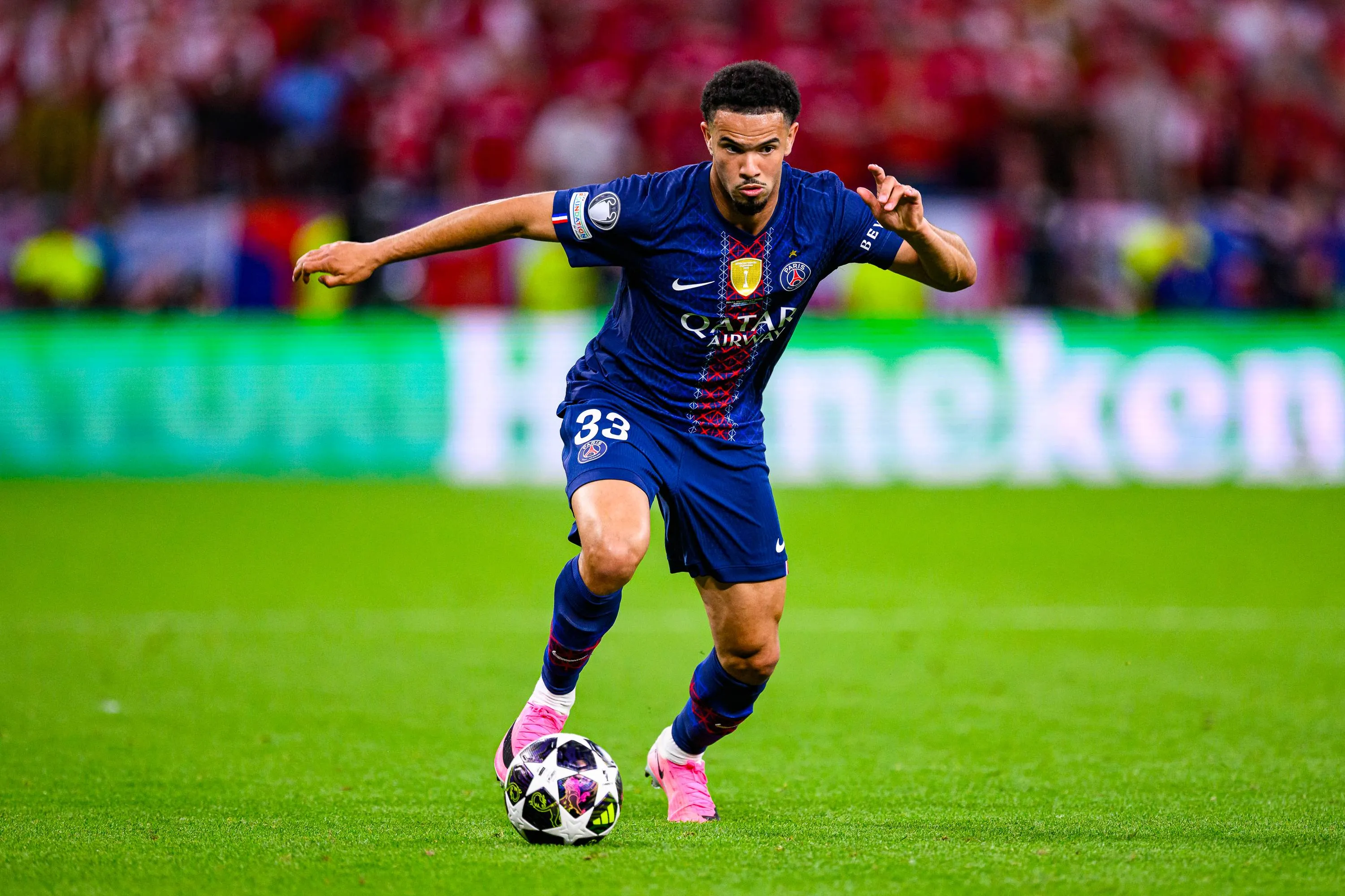 ICONSPORT_367383_1734
