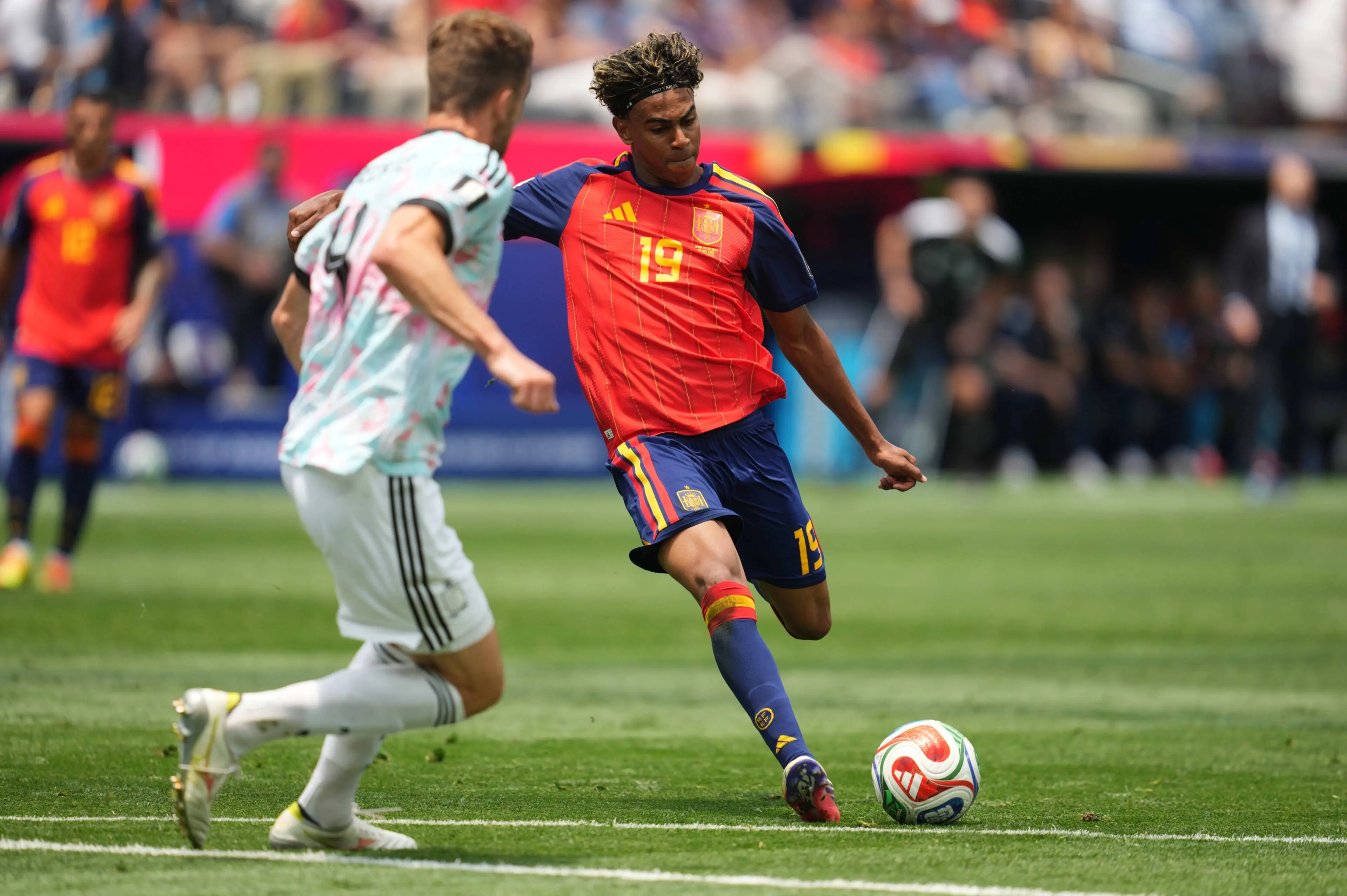 Lespagne Rejoint La France En Demi Finale