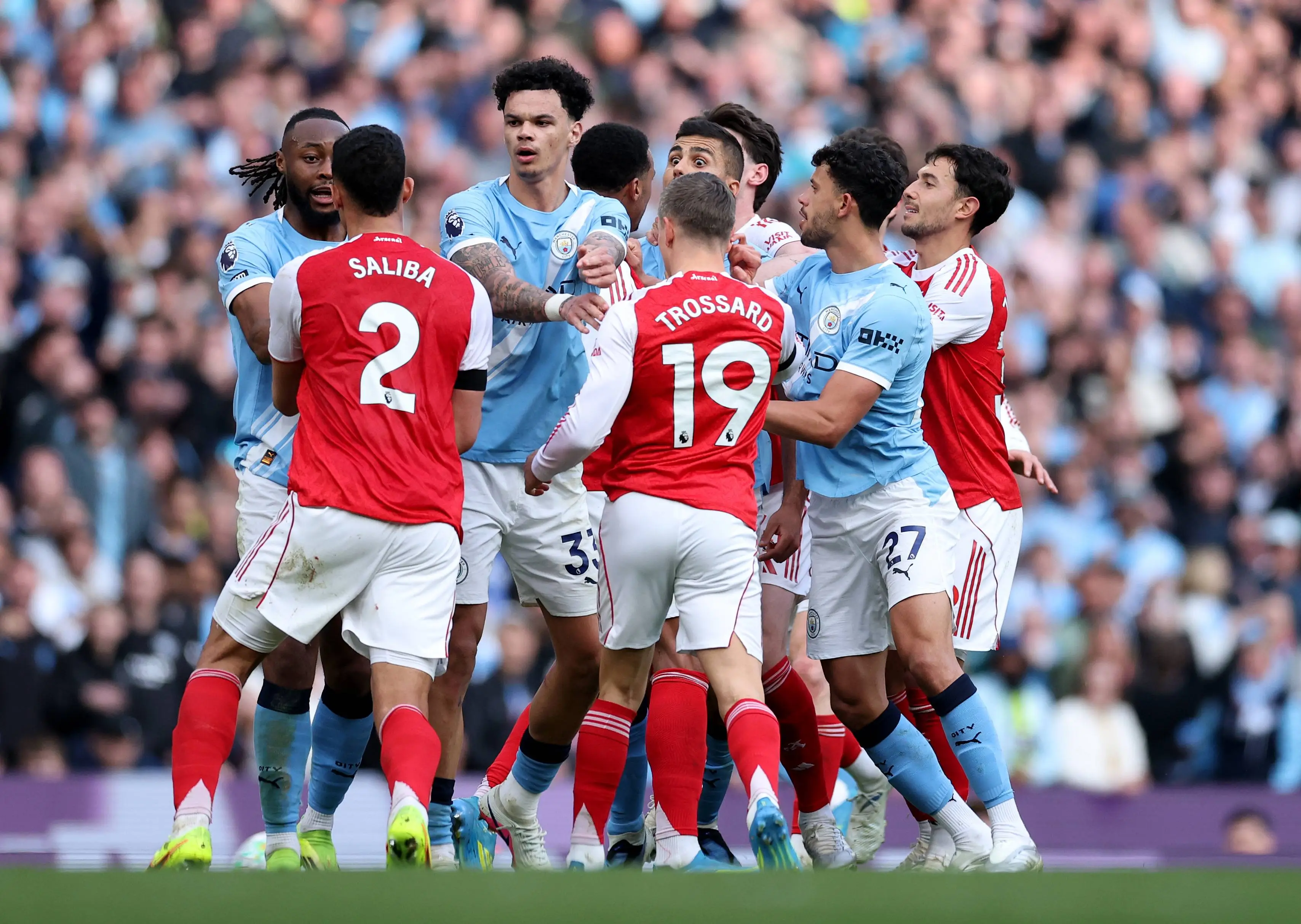 “Get behind your team”: Rooney tells Arsenal fans as he predicts late ...