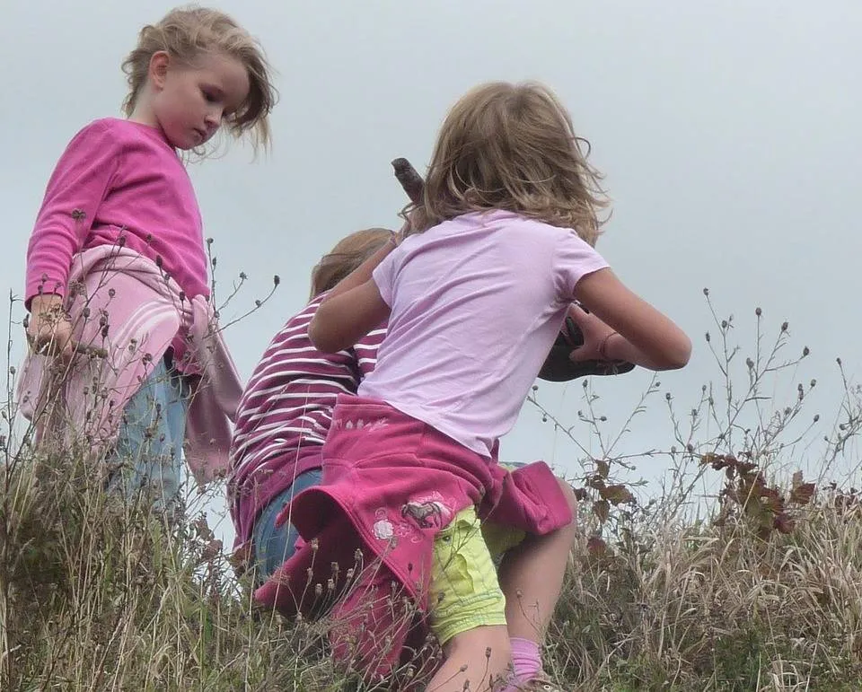 eme-children-500065_1280