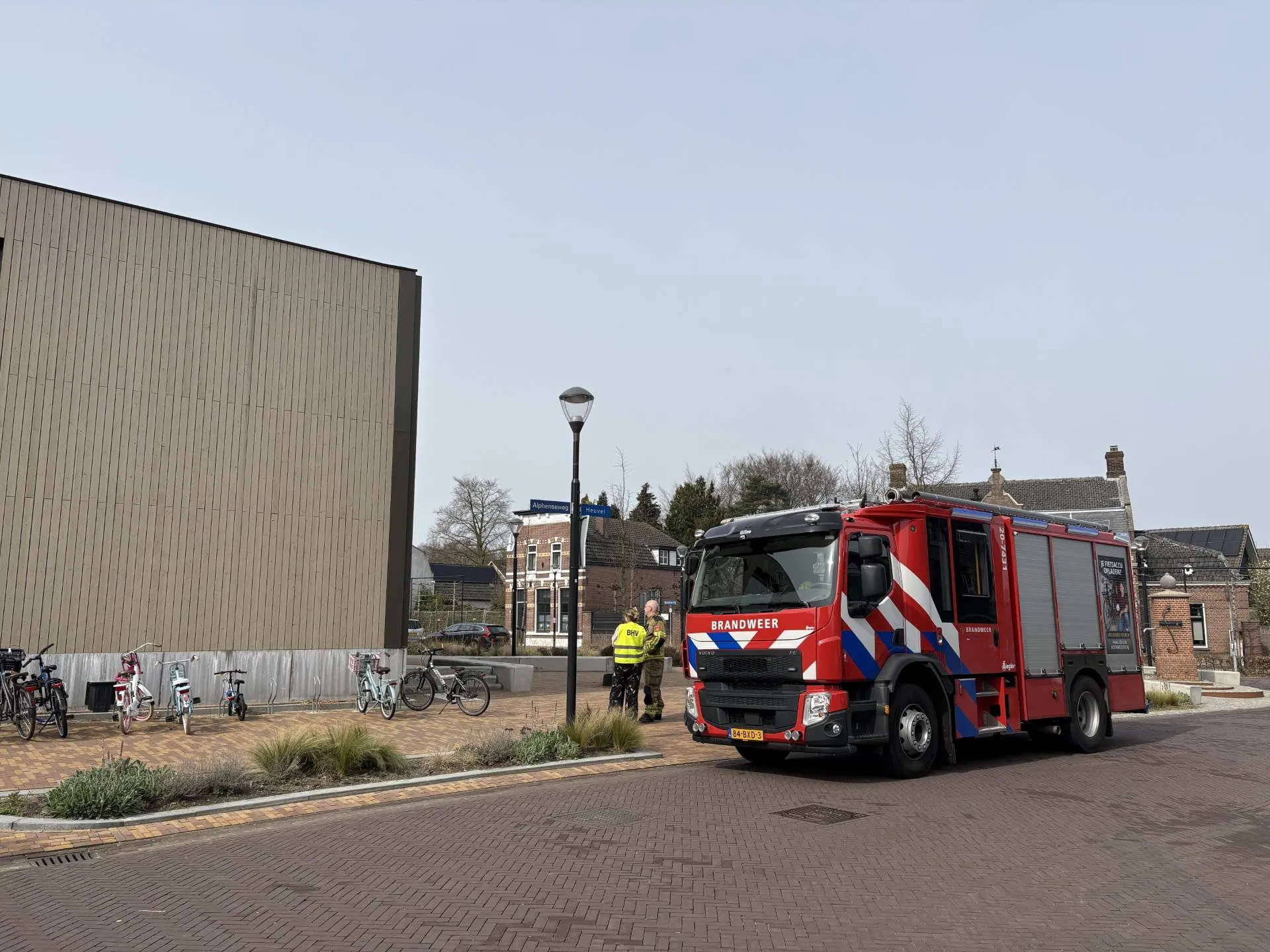 9cff3a30-c5a6-4536-a2c5-dd118862fccc