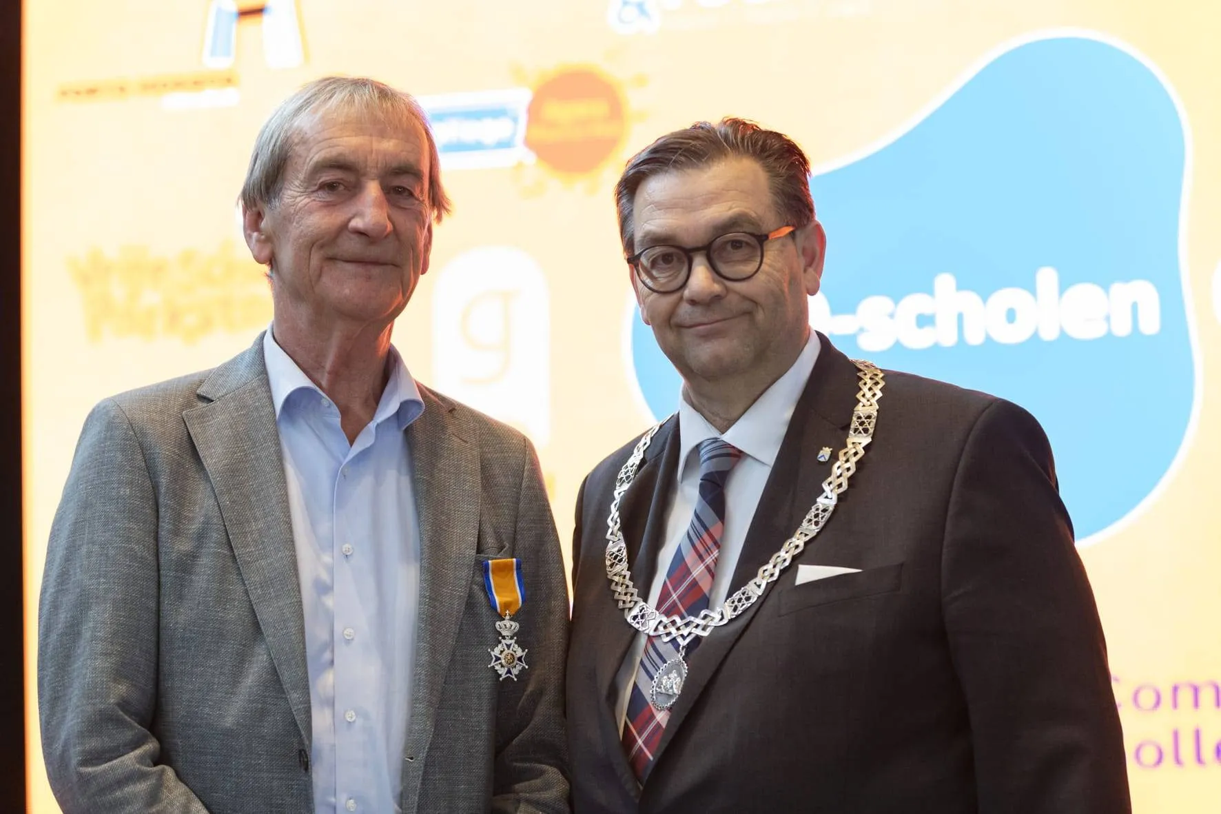 uitreiking KO aan Eugene Bernard - fotograaf Roy Wanders