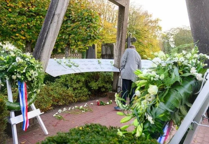 csm_2026-04-21_GR_beeld_herdenking_e8d3ec1175