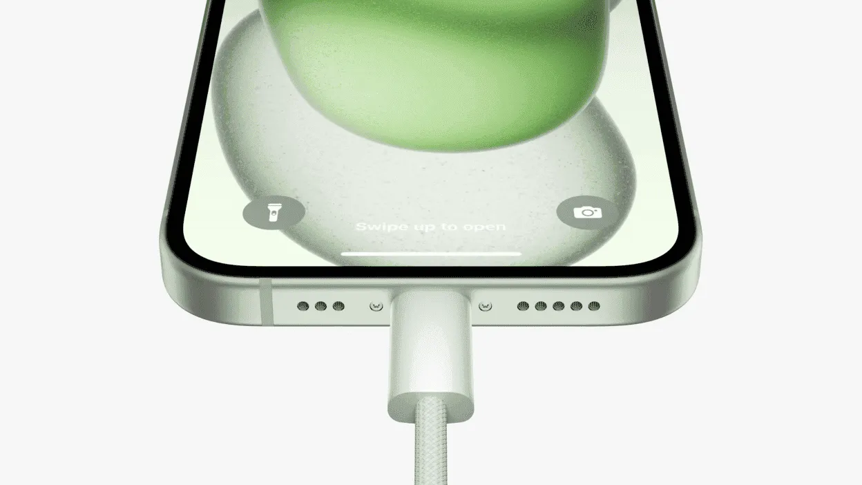 iphone 15 charging