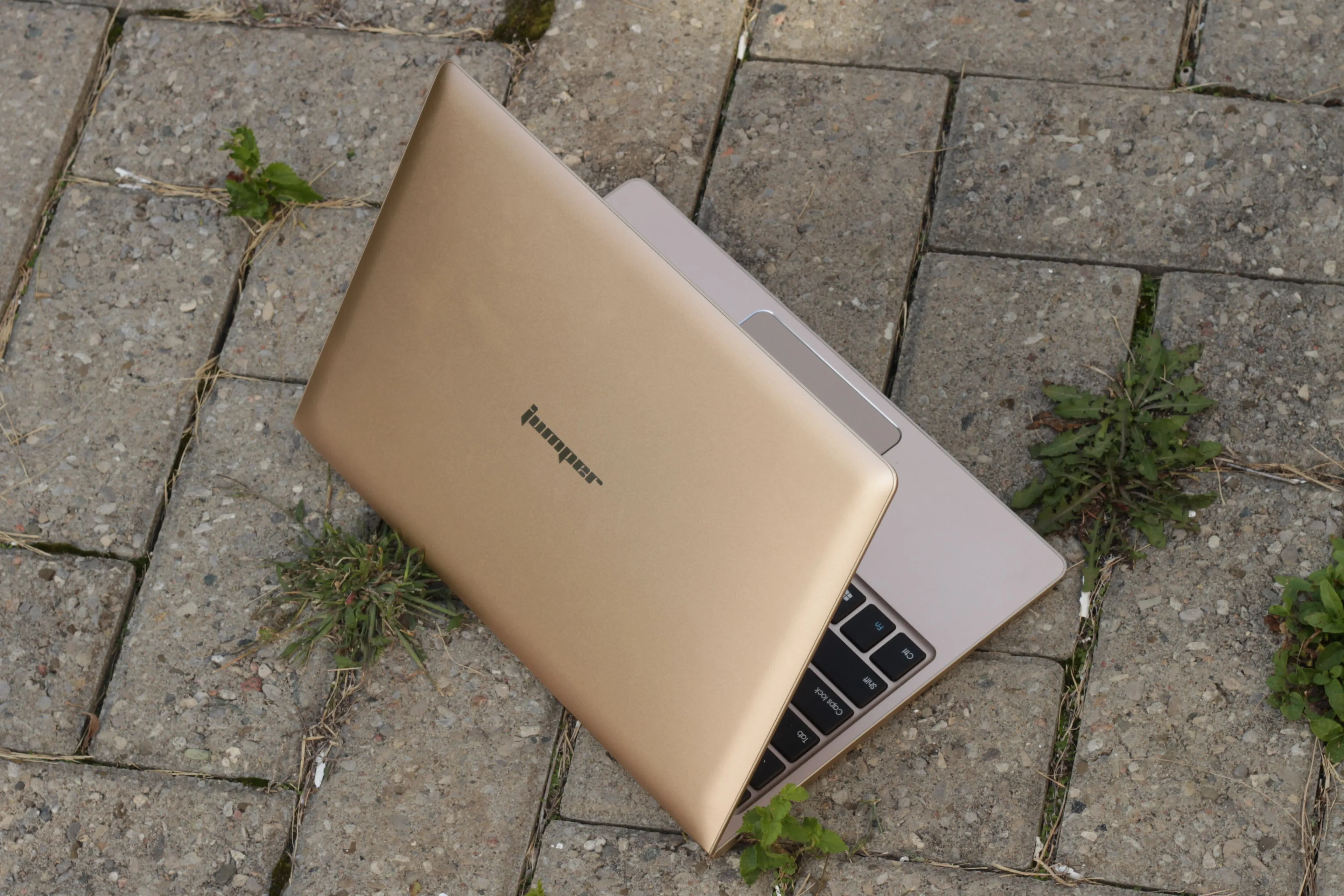 jumper ezbook 2 review 1