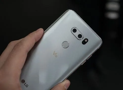 lg v30