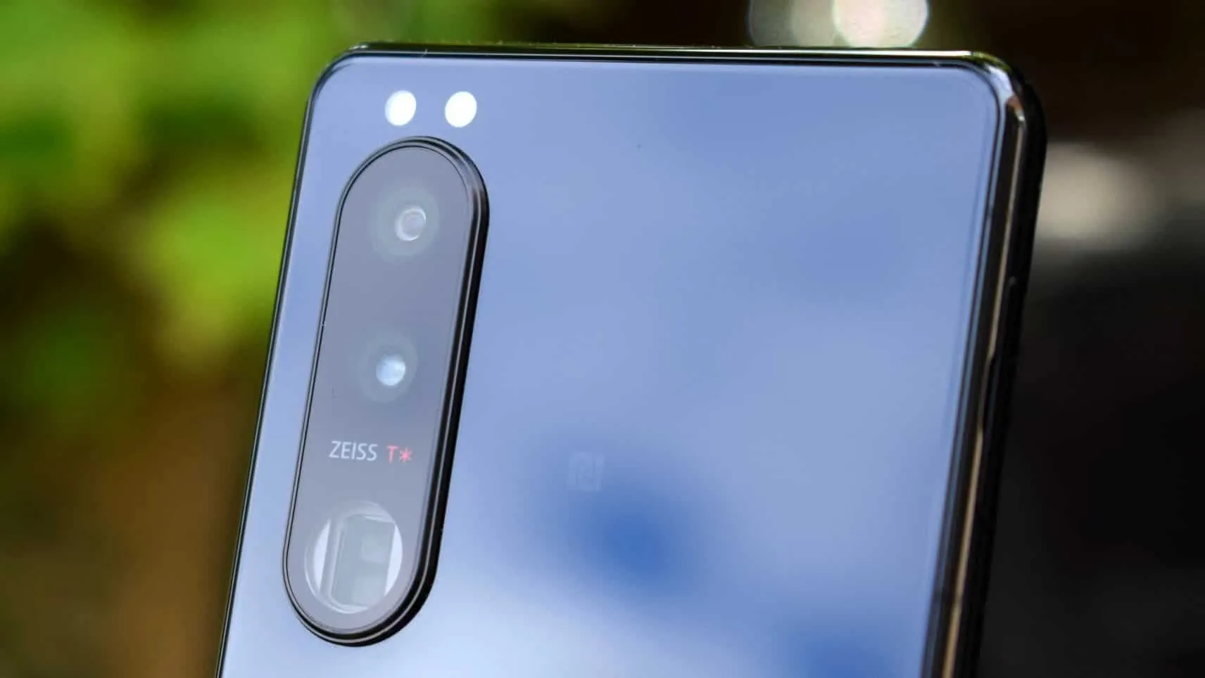 sony xperia 5 iii camera housing zeiss logo