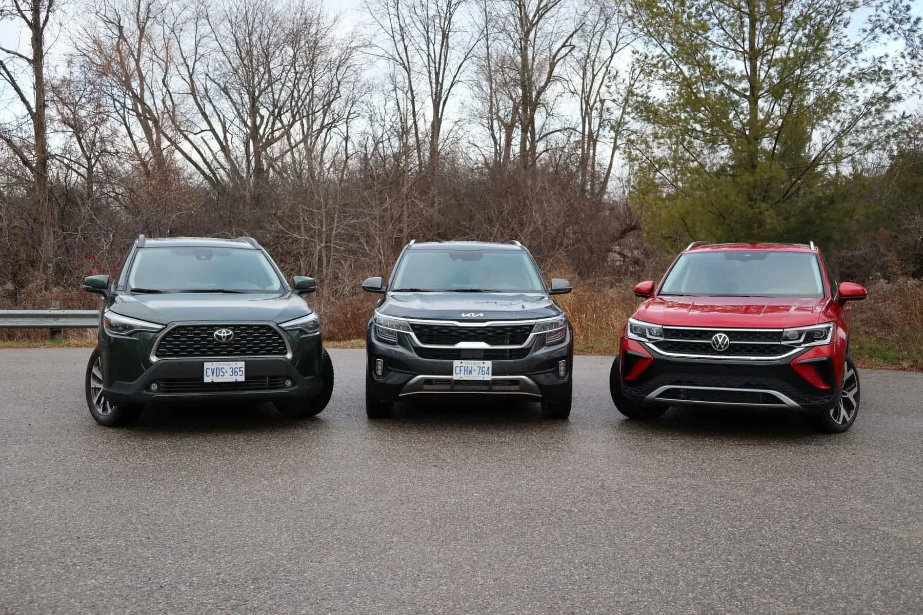 toyota collora cross v kia seltos v volkswagen taos