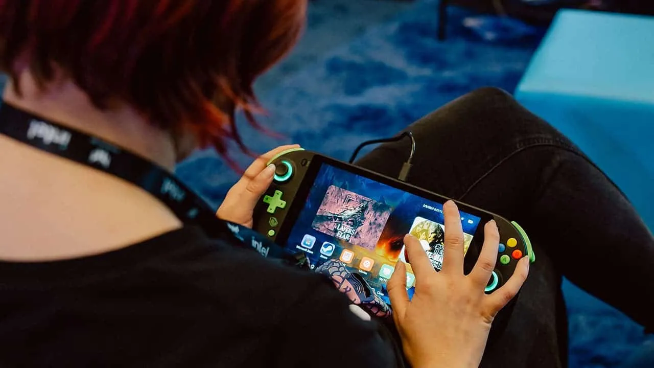 tulpar intel based gaming handheld