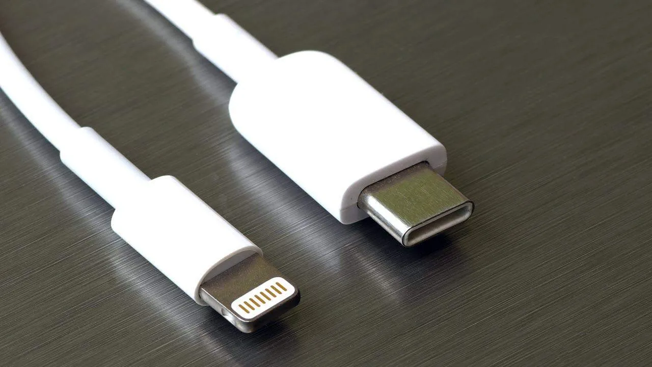 usb type c vs lightning cable 38893