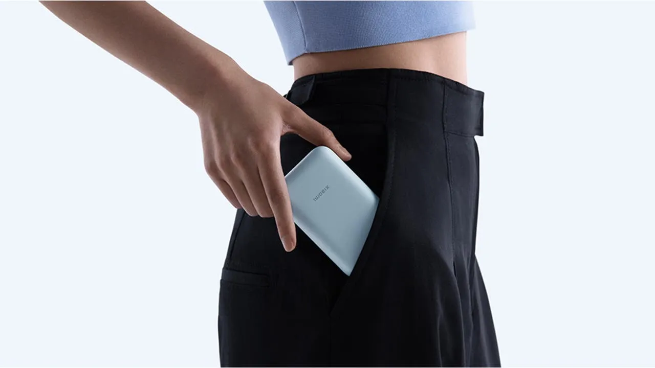 xiaomi 10000mah pocket edition power bank with built in cable