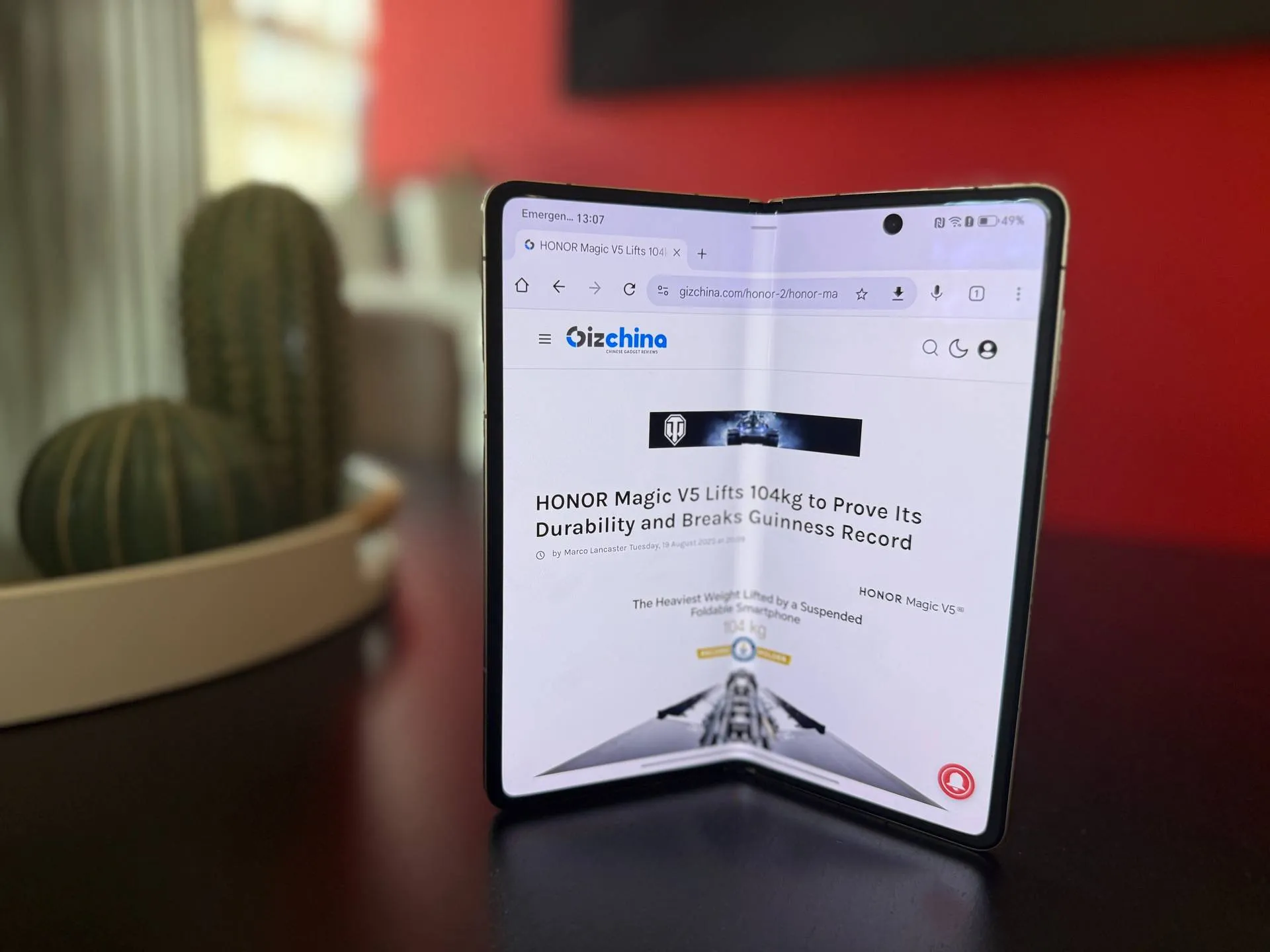 HONOR Magic V5 Hands-On: The Thinnest Foldable Yet, With Surprising Substance