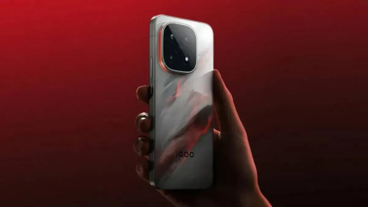 iQOO 15 Launches in India with a 7000mAh Battery and 6000-Nit Display: The Endurance Flagship is Here