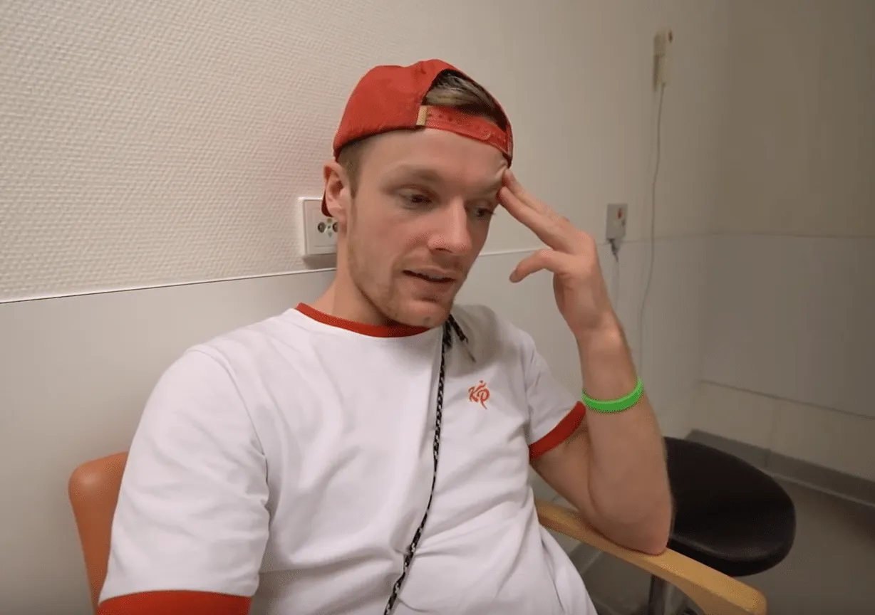 Beelden: Enzo Knol reageert op kritiek rondom nieuwe vlog