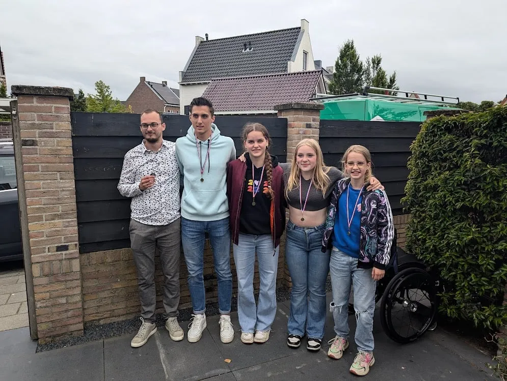 KNZB-prestatiemedailles voor Schotejil zwemmers