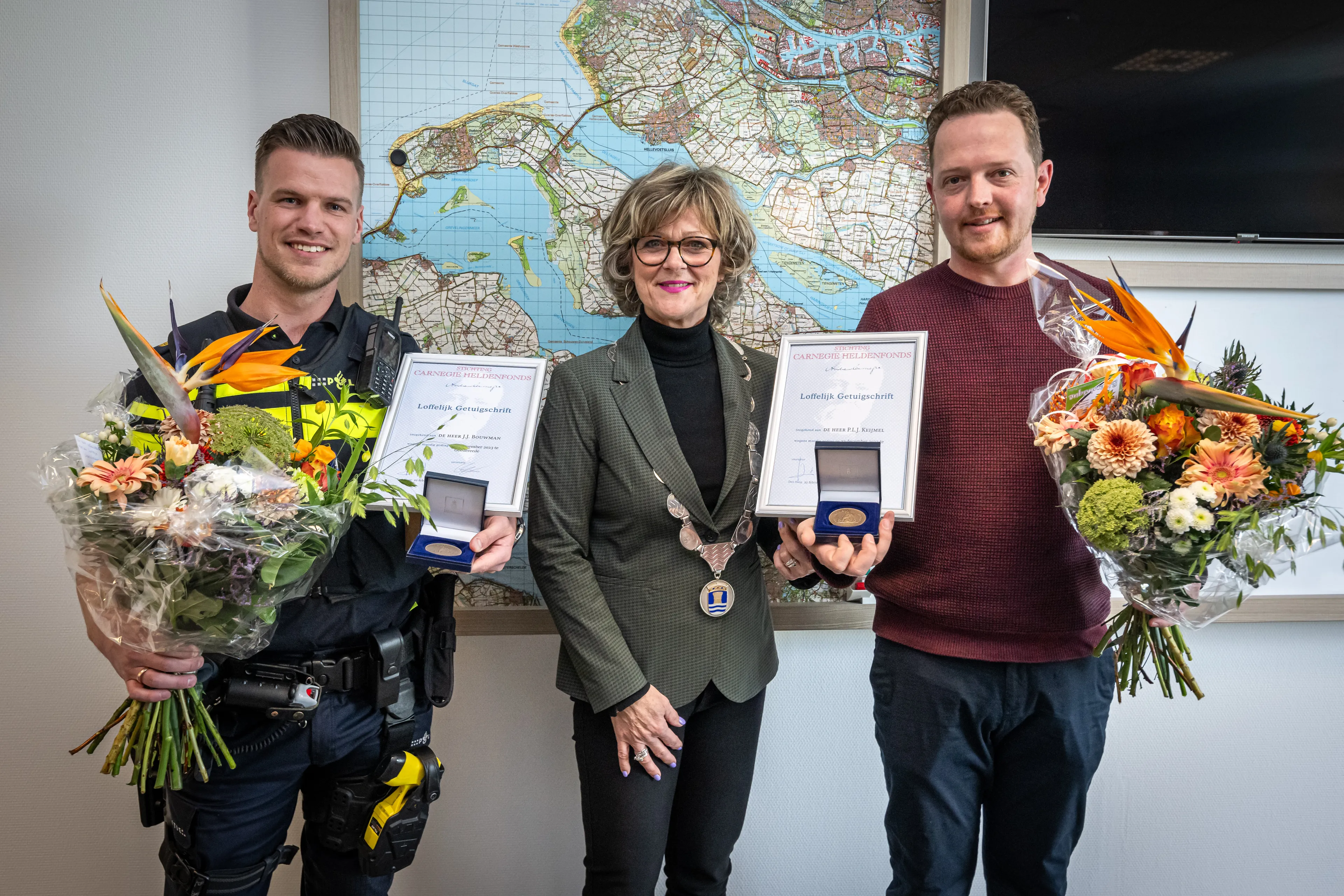 Goereese buurmannen onderscheiden als helden