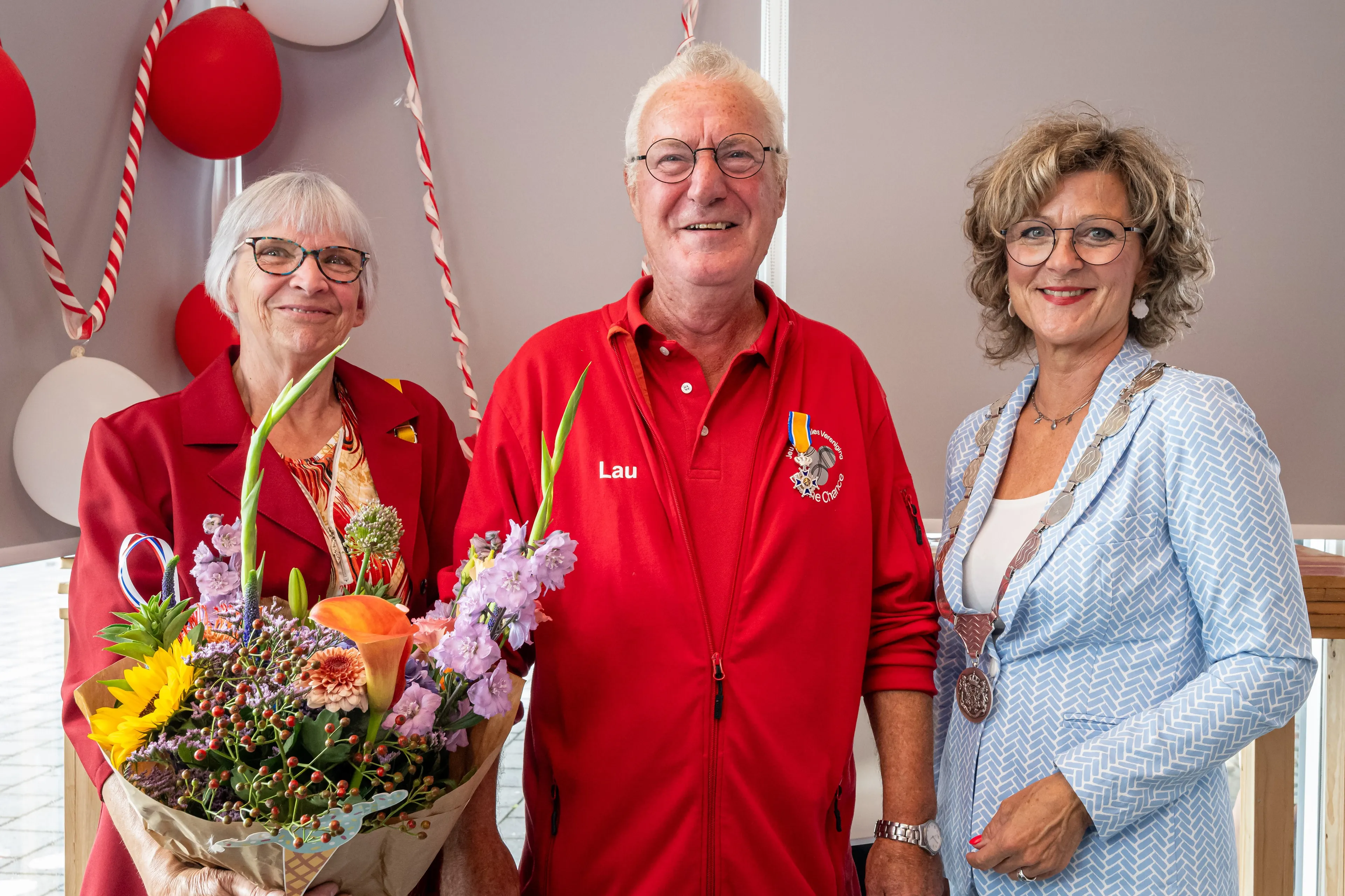 decorandus minheere met vrouw en burgemeester