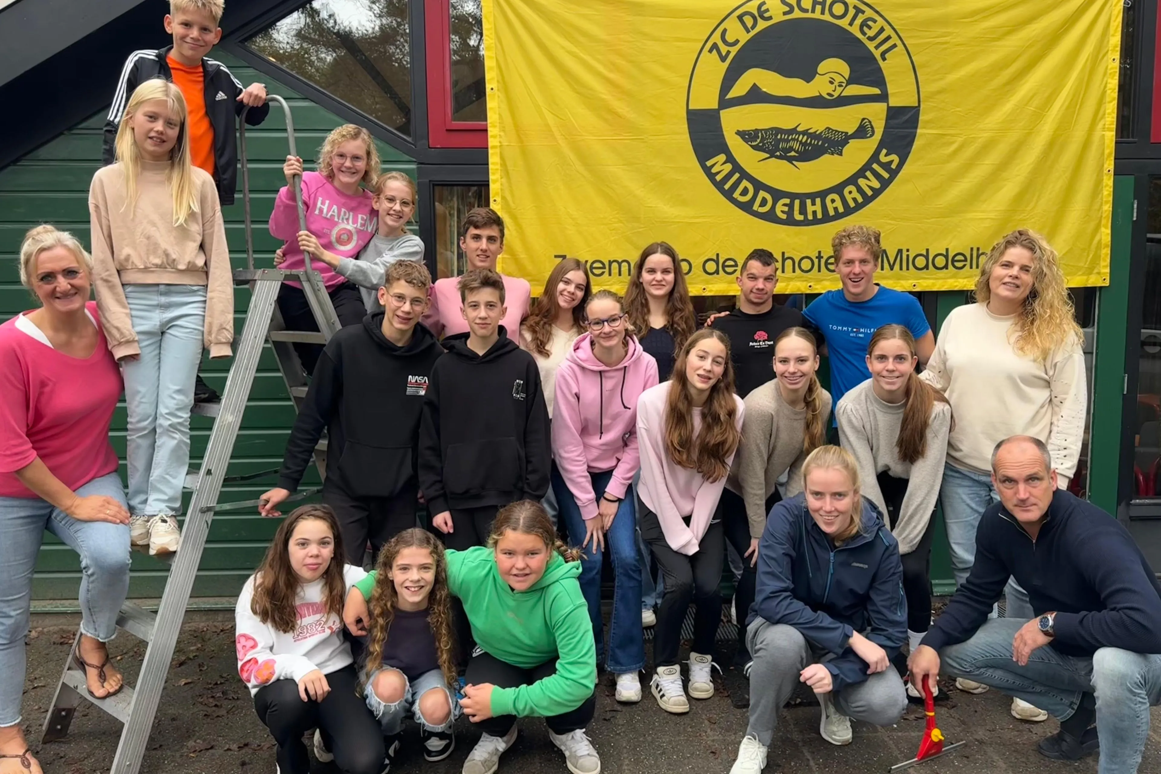 Schotejil op zwemkamp naar Brabant