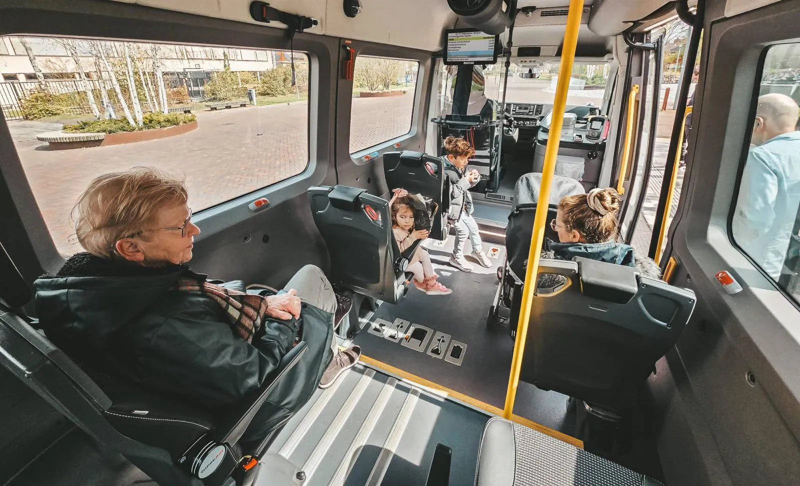 Herkingen weer bereikbaar door buurtbus 738
