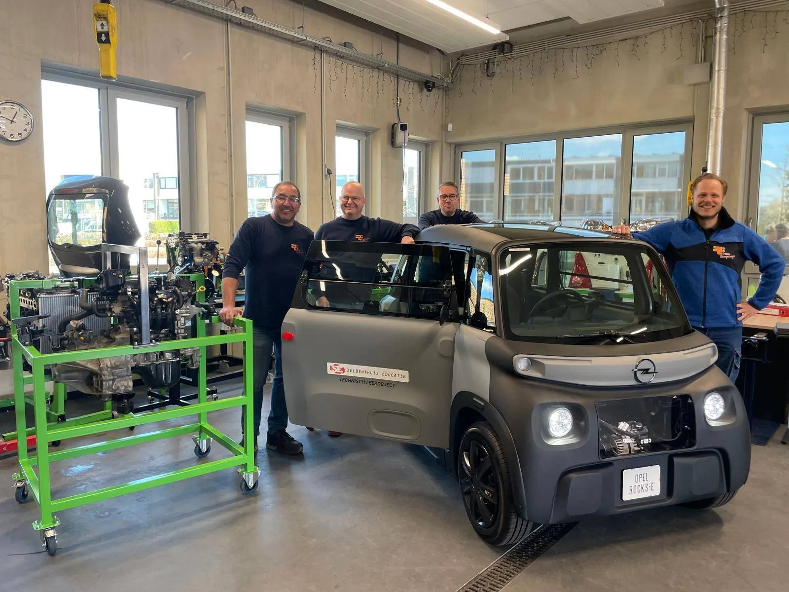 Nieuw elektrisch lesvoertuig voor RGO Beroepscampus