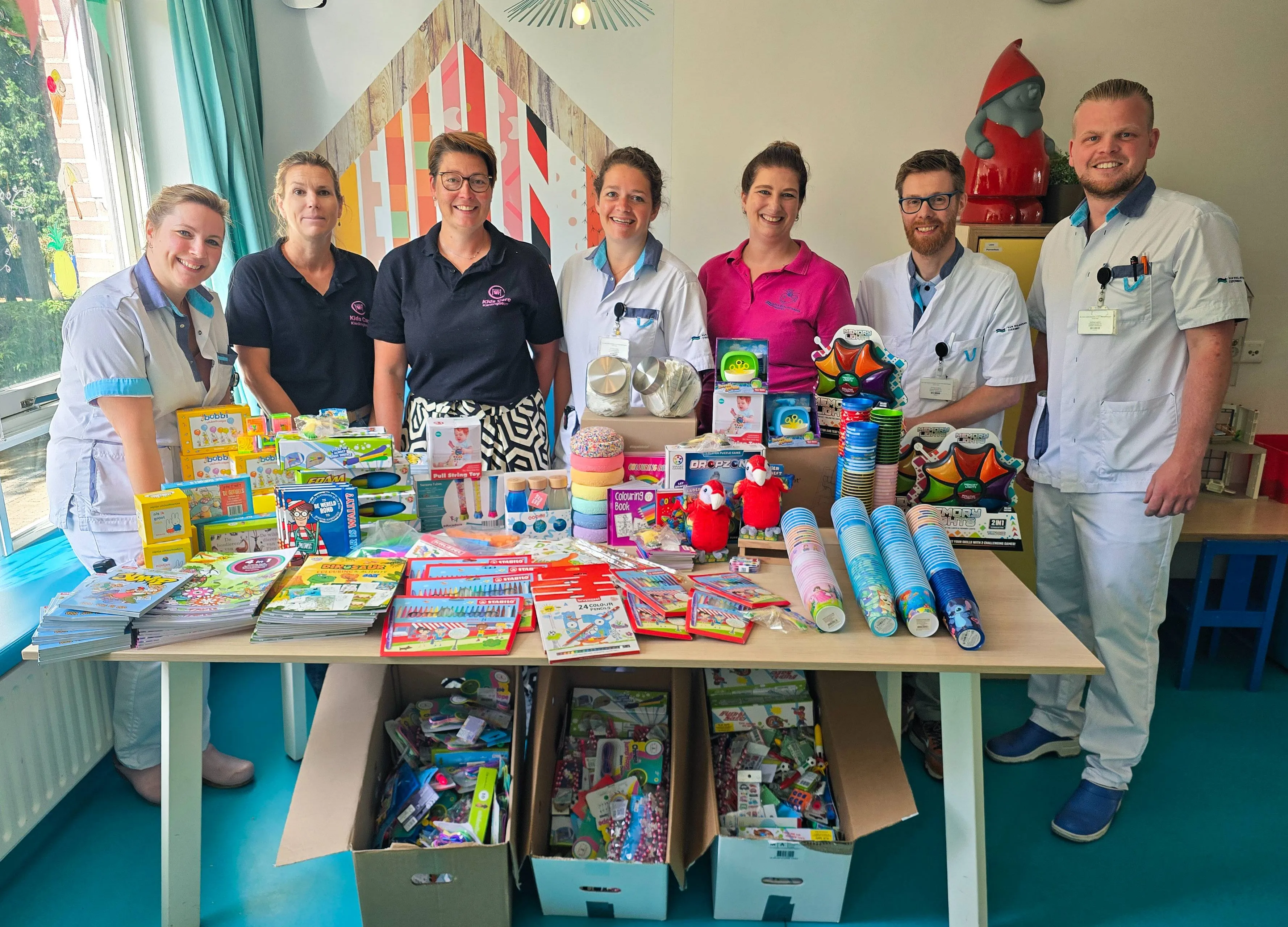 overhandiging schenking kids care