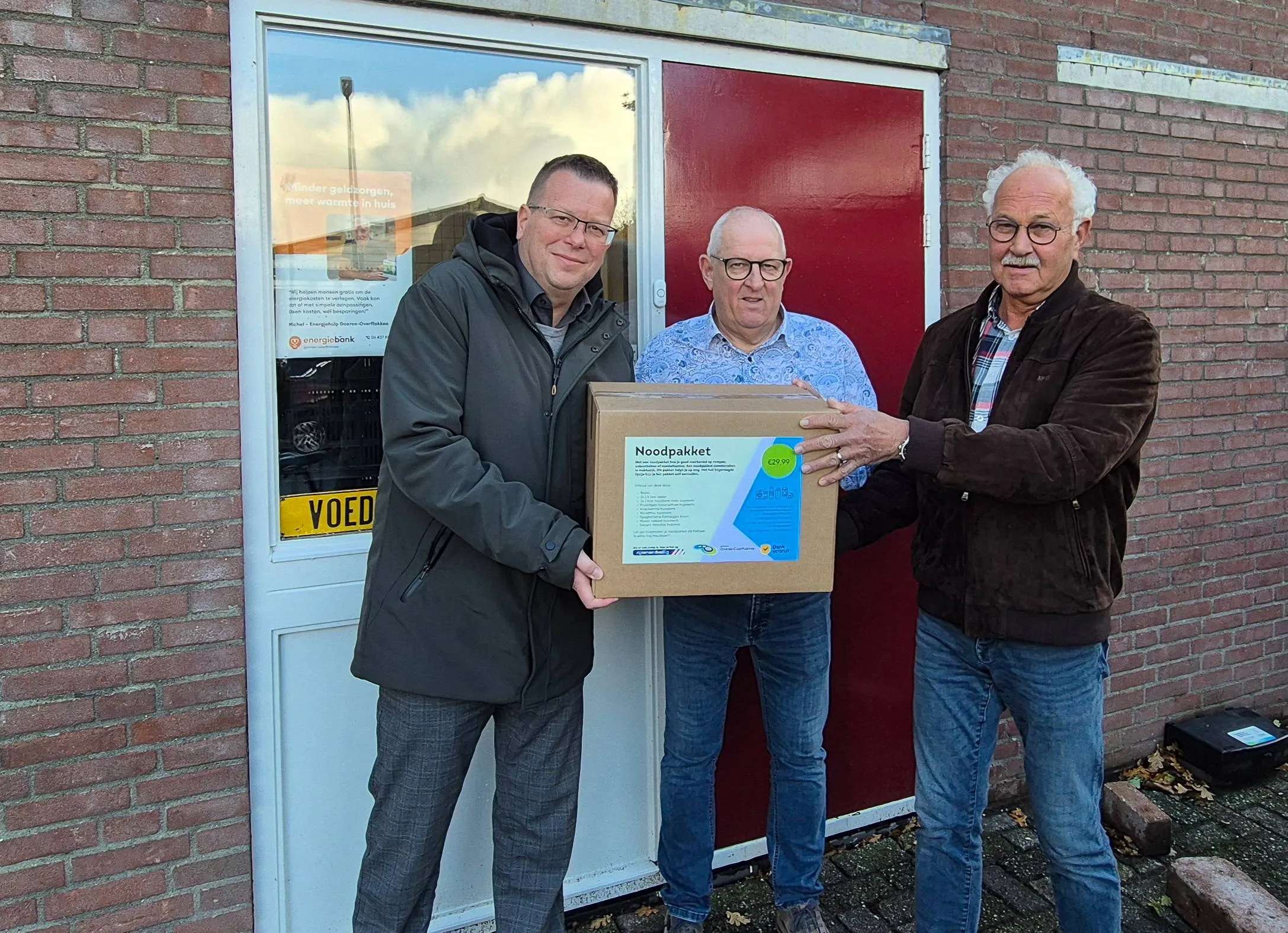 Noodpakketten voor de Voedselbank Goeree-Overflakkee