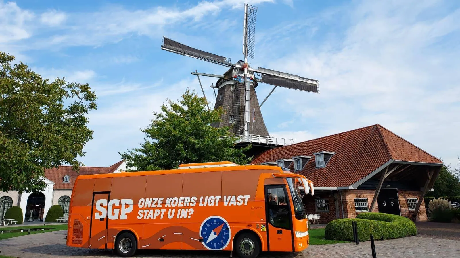 Tweede Kamerlid André Flach (SGP) on tour