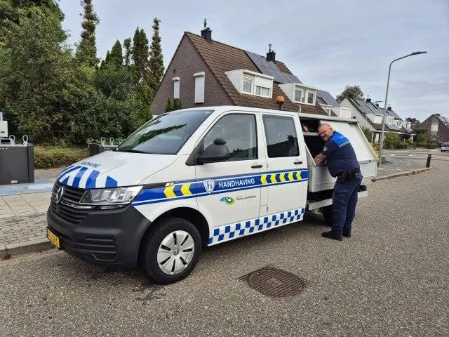 Nieuw voertuig voor handhaving PMD-zakken