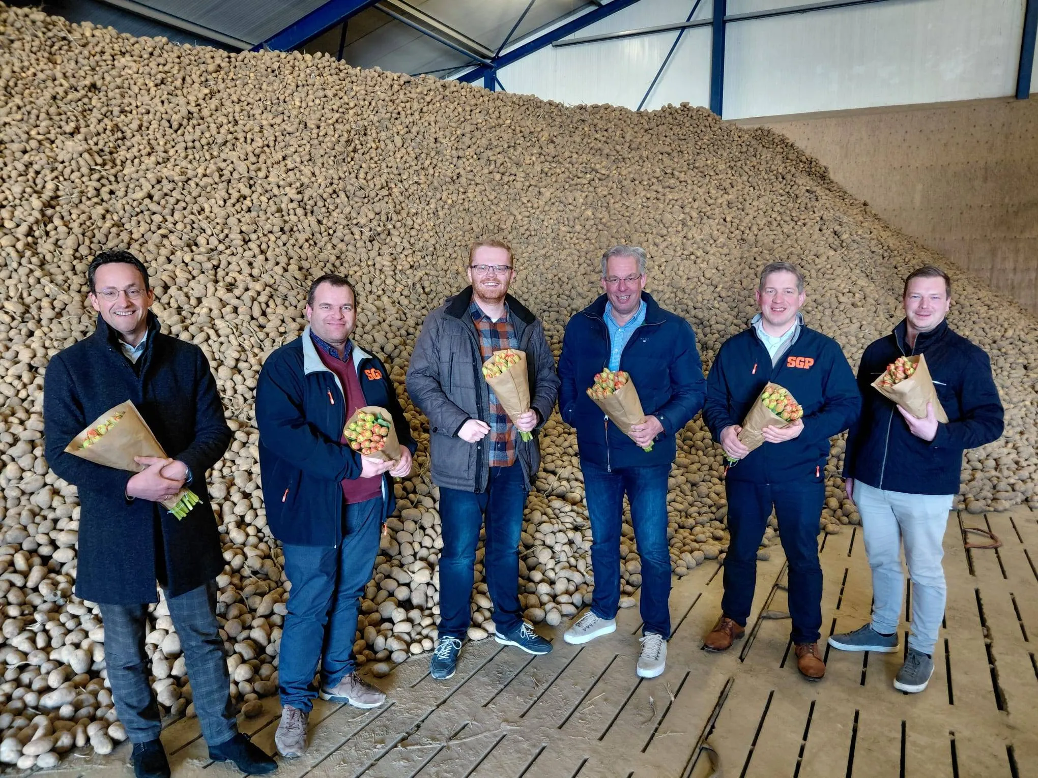 SGP bezoekt bouwplaats en boerenerf